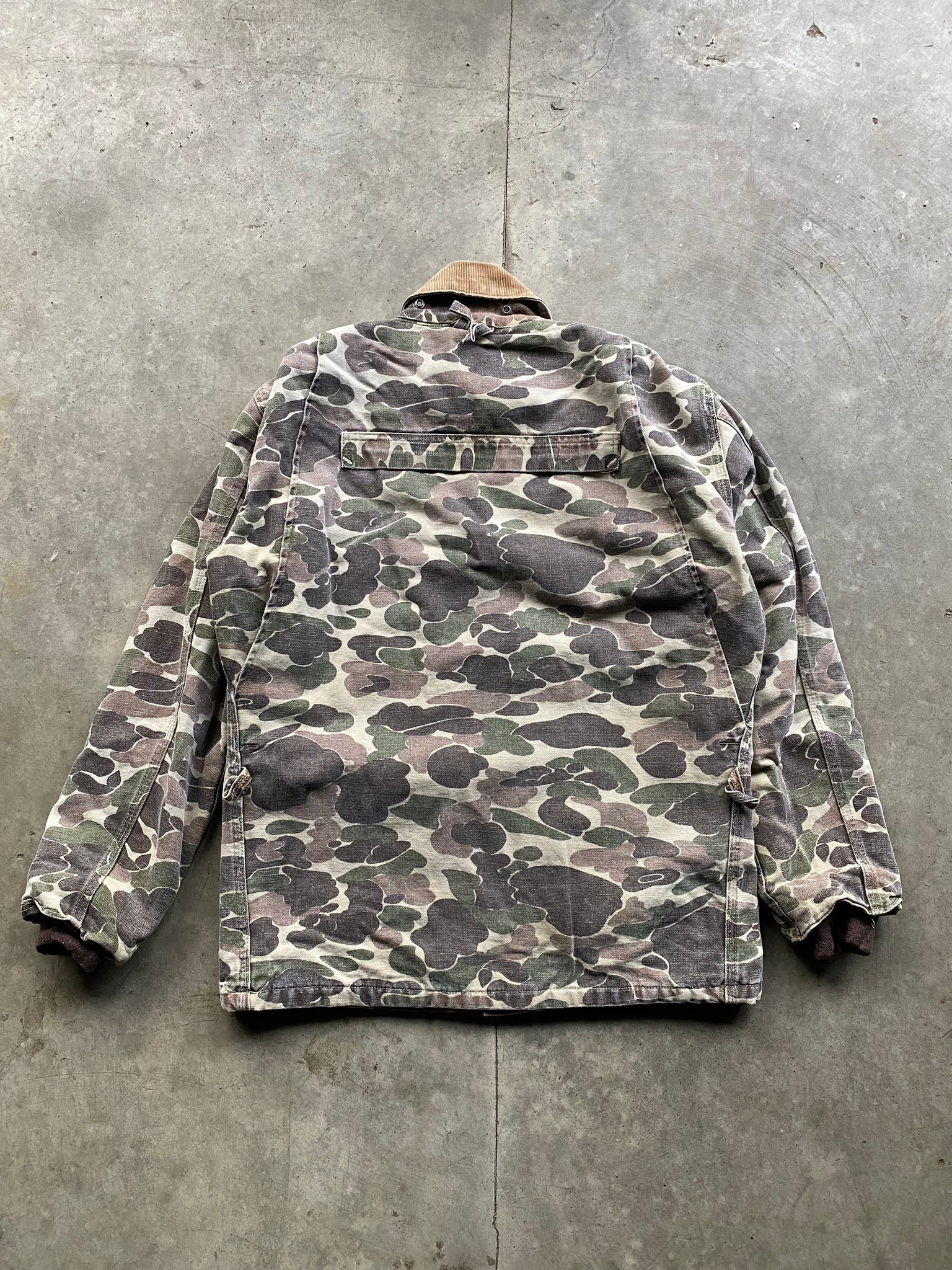 CARHARTT CAMO CHORE JACKET / MEDIUM