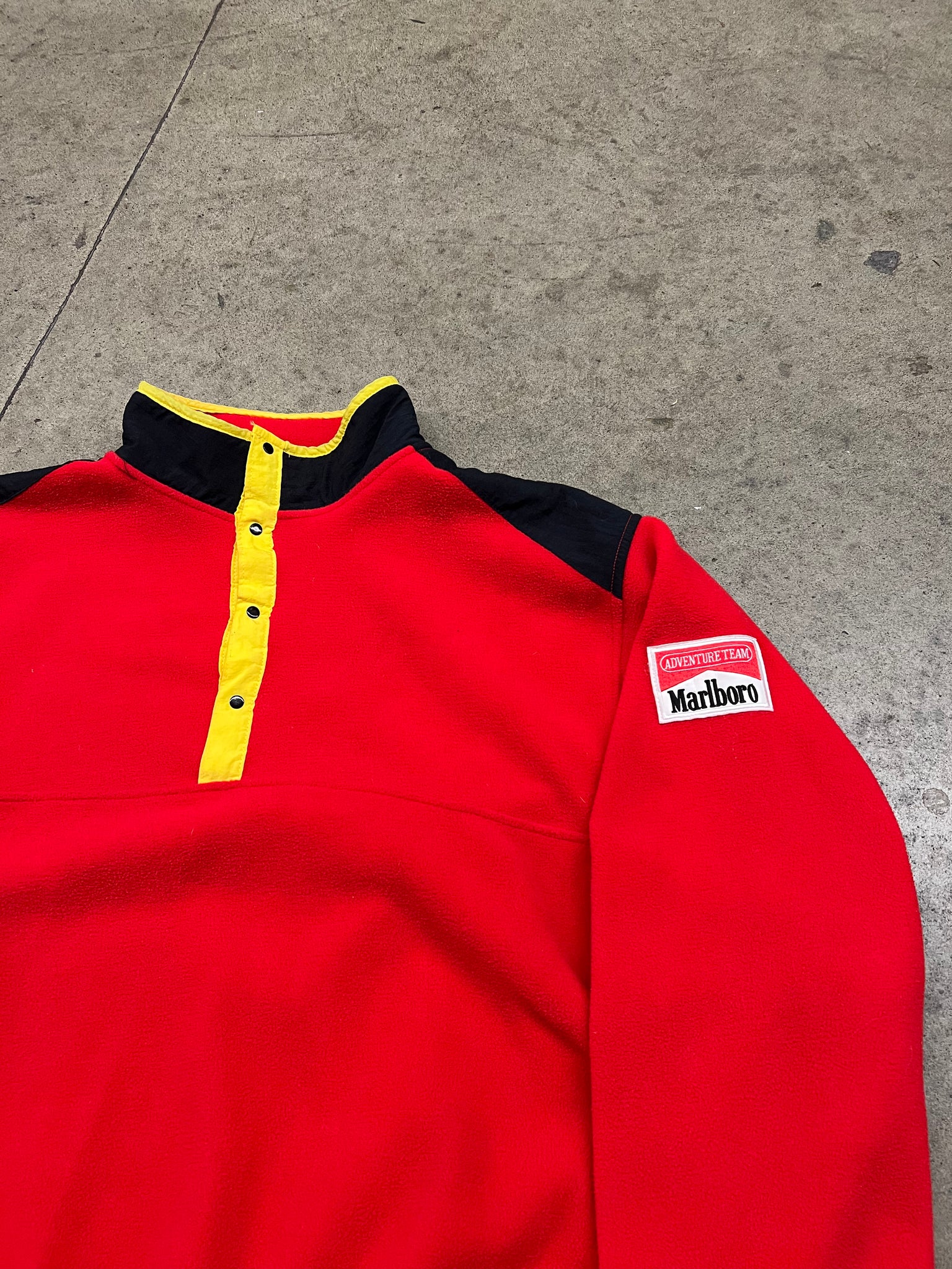 1990s Marlboro fleece buttonup / xlarge