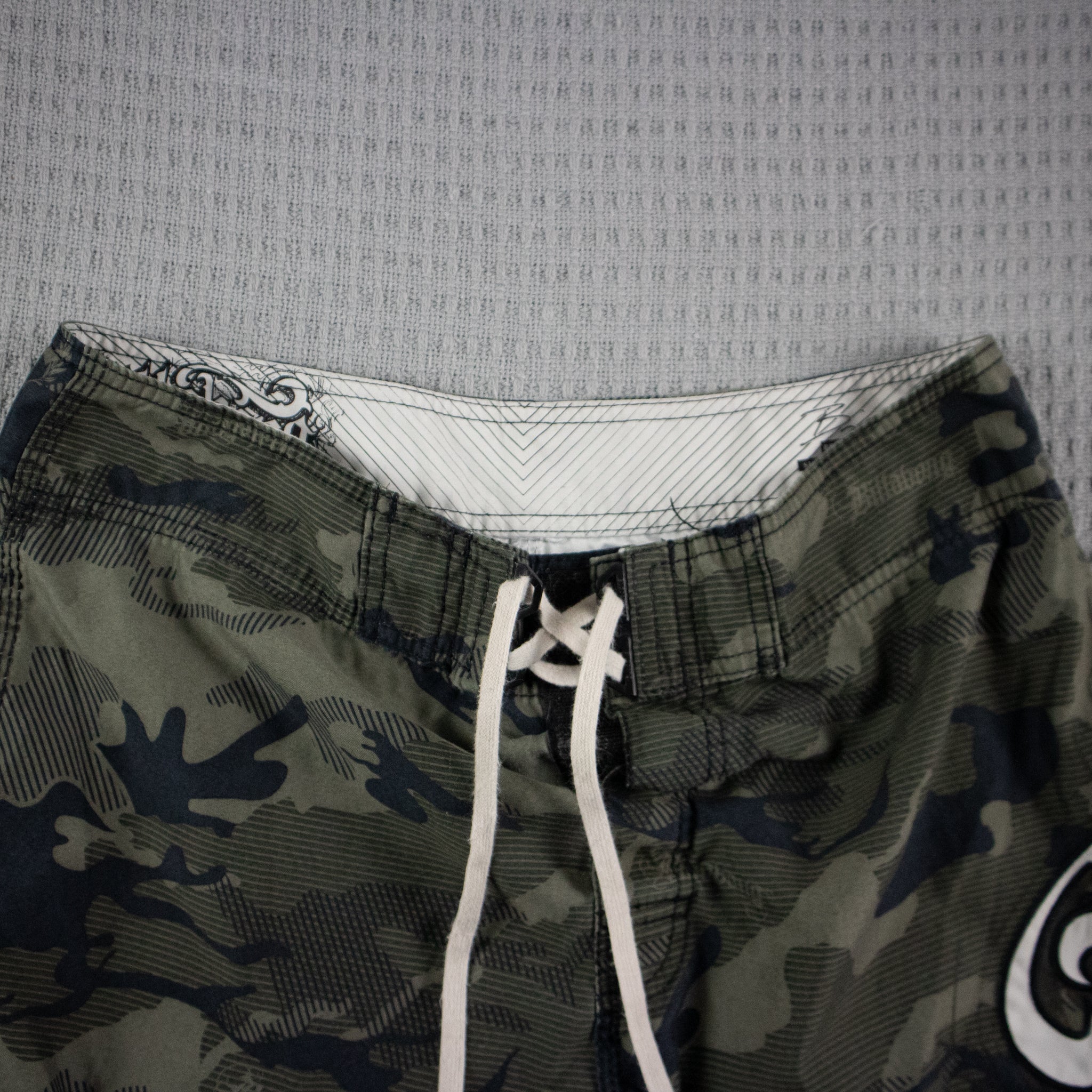Billabong Brian Grubb Camo Board Shorts / 32