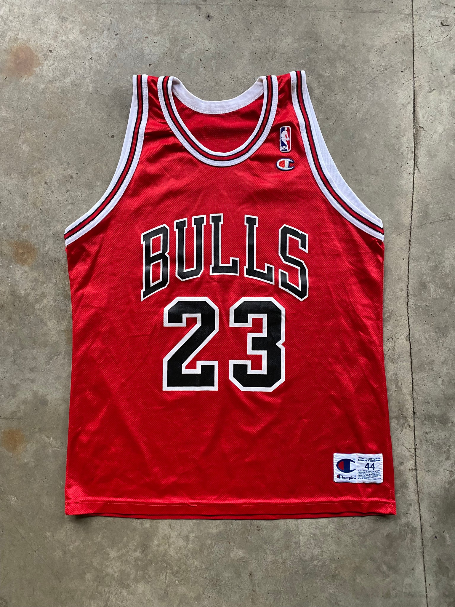 CHAMPION JORDAN BULLS JERSEY / LARGE