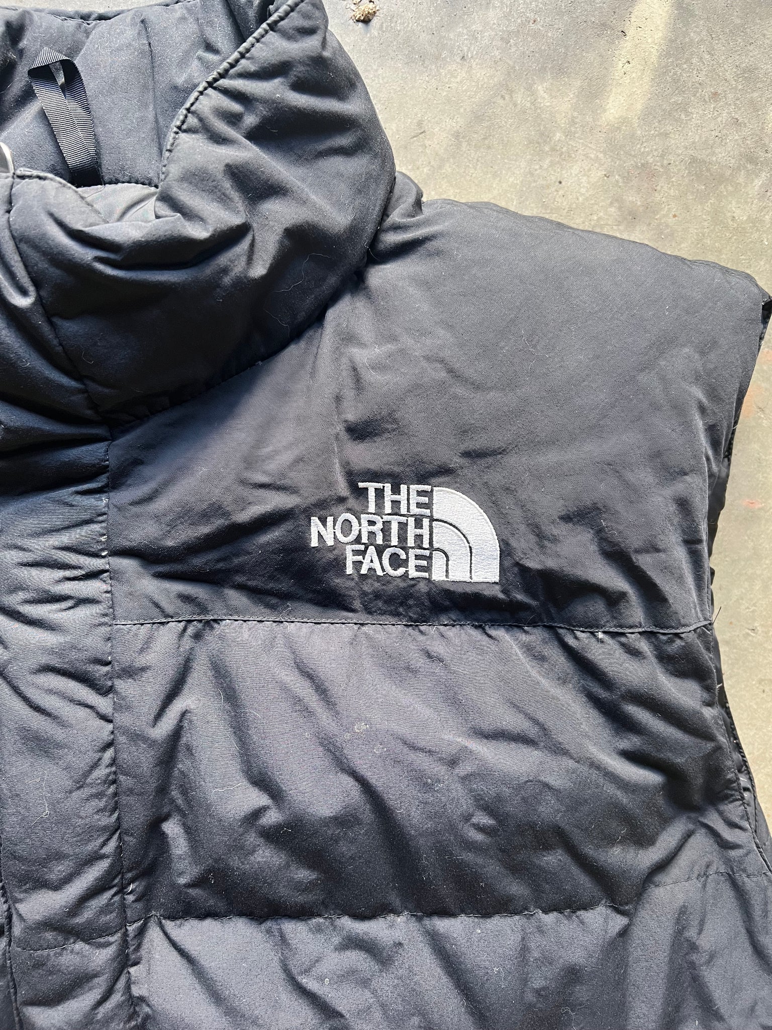 TNF BLACK VEST WITH HOOD / XLARGE