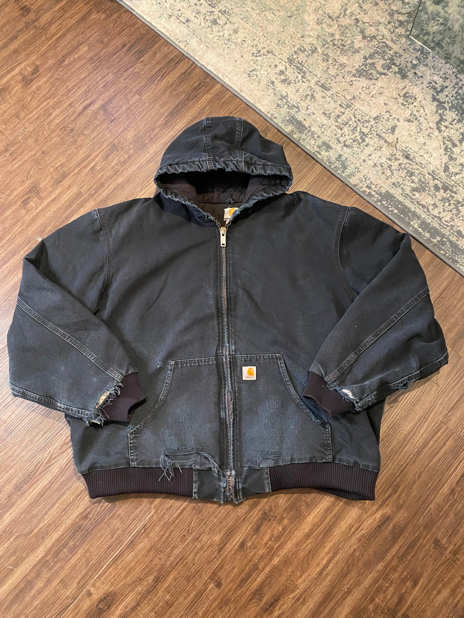 vintage black hooded carhartt jacket / xxxlarge