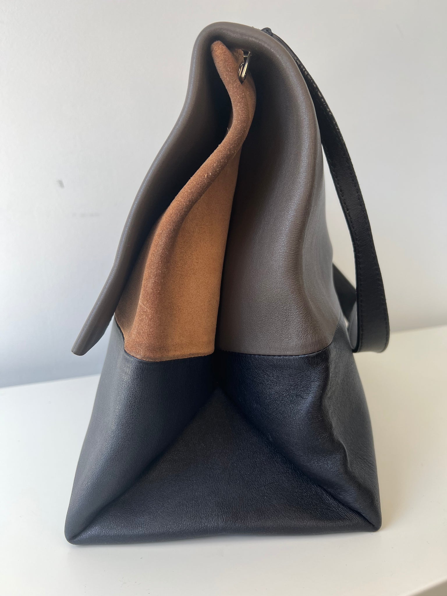 CELINE ALL SOFT TRICOLOR SHOULDER BAG / TAUPE