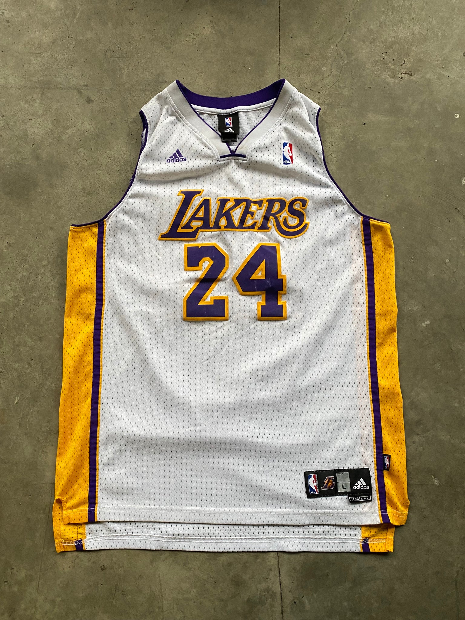 ADIDAS BRYANT LAKERS JERSEY / LARGE