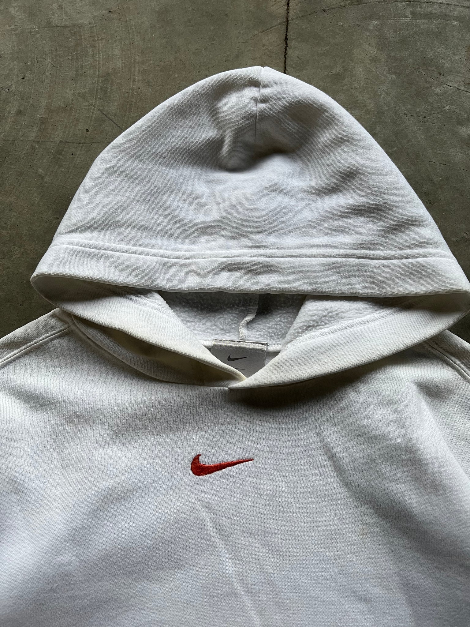 2000s NIKE WHITE MIDDLE SWOOSH HOODIE / SMALL