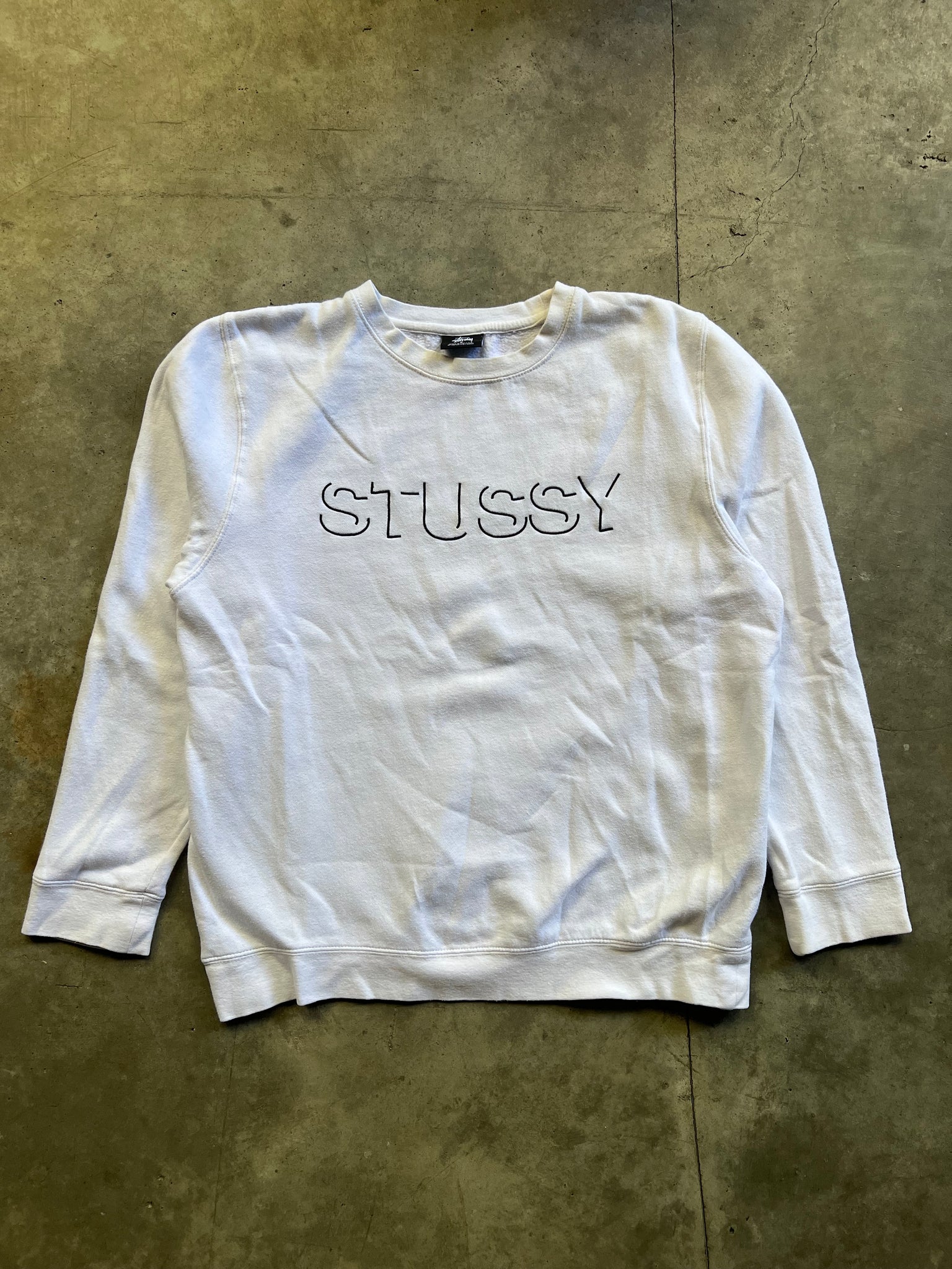 STUSSY WHITE LOGO CREWNECK / SMALL