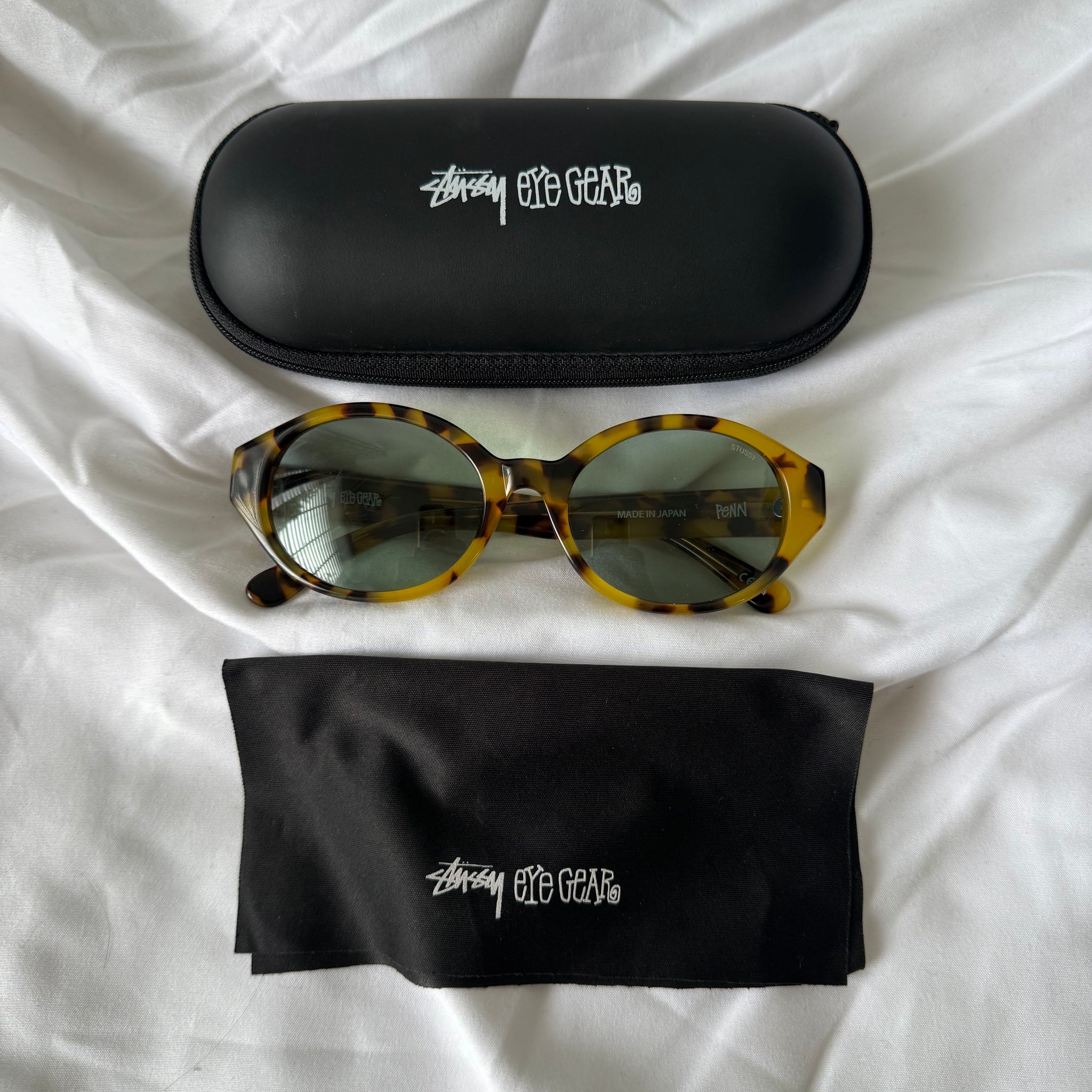 Stussy “Penn” tortoise sunglasses / OS