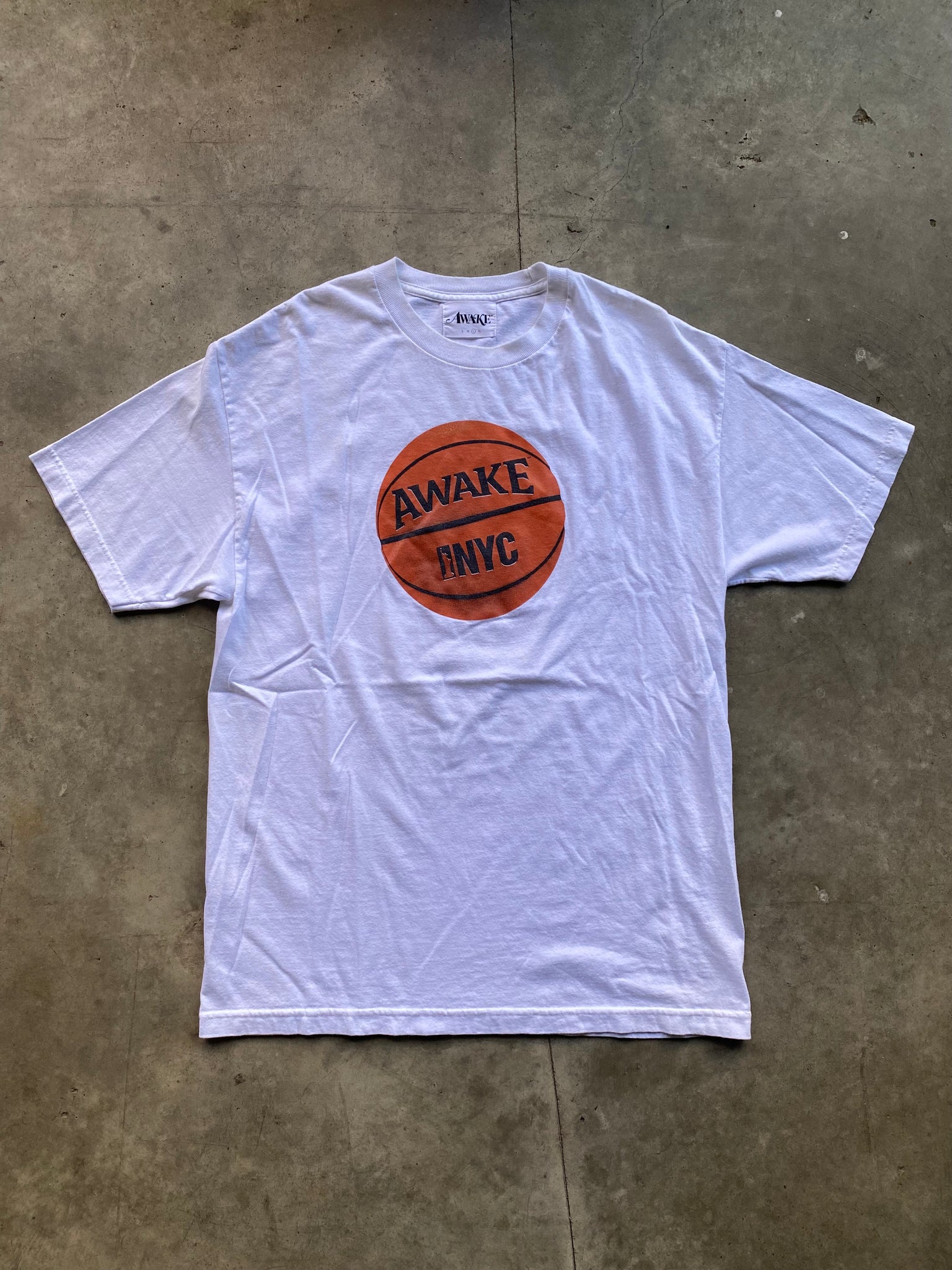 AWAKE NYC BASKETBALL TSHIRT / LARGE