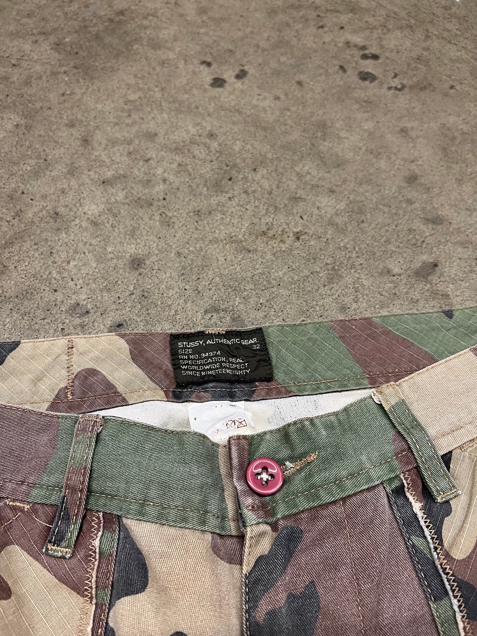 2000S STUSSY CAMO MILITARY PANTS / 32X30