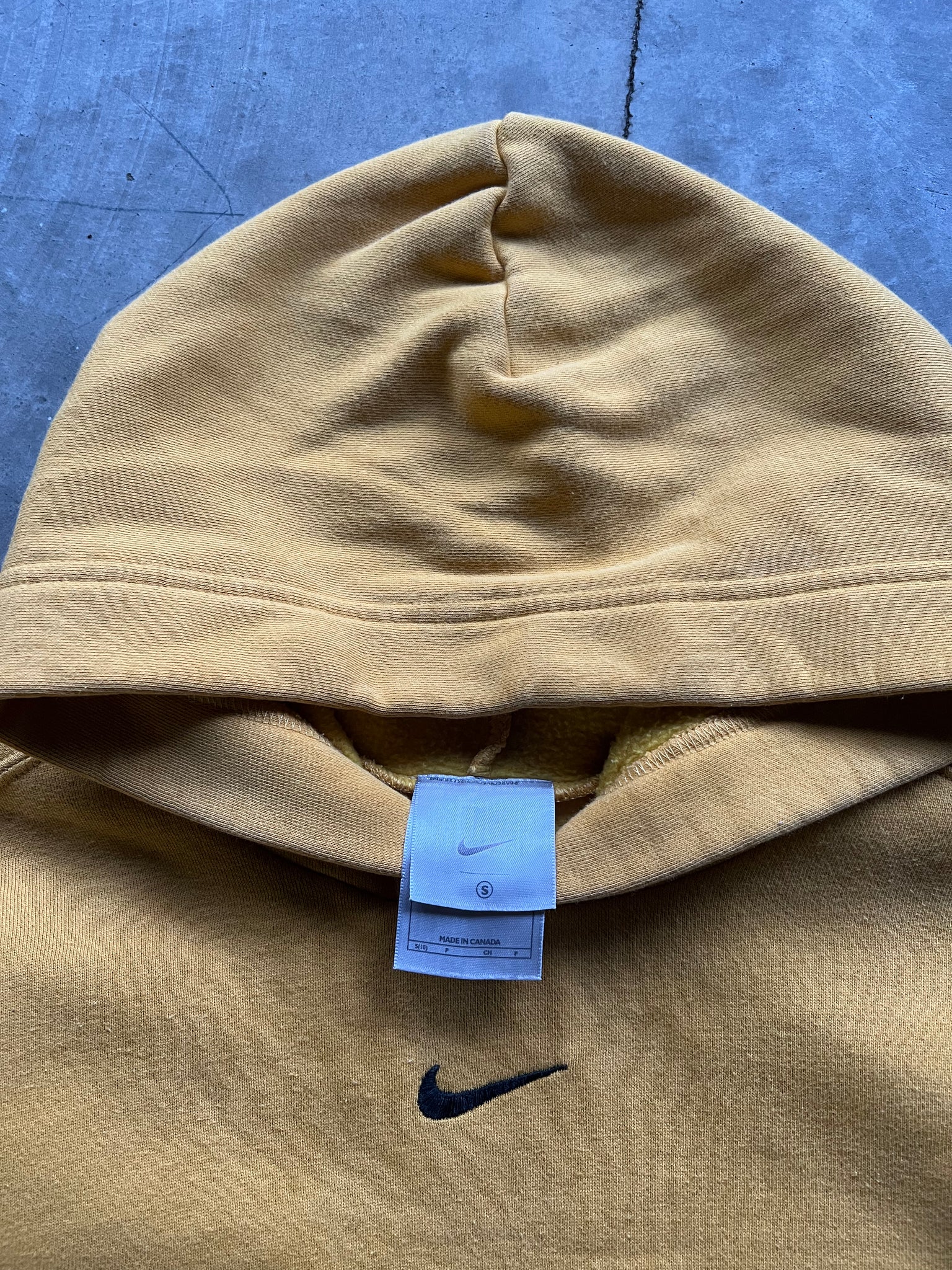 2000S NIKE YELLOW MIDDLE SWOOSH HOODIE / SMALL