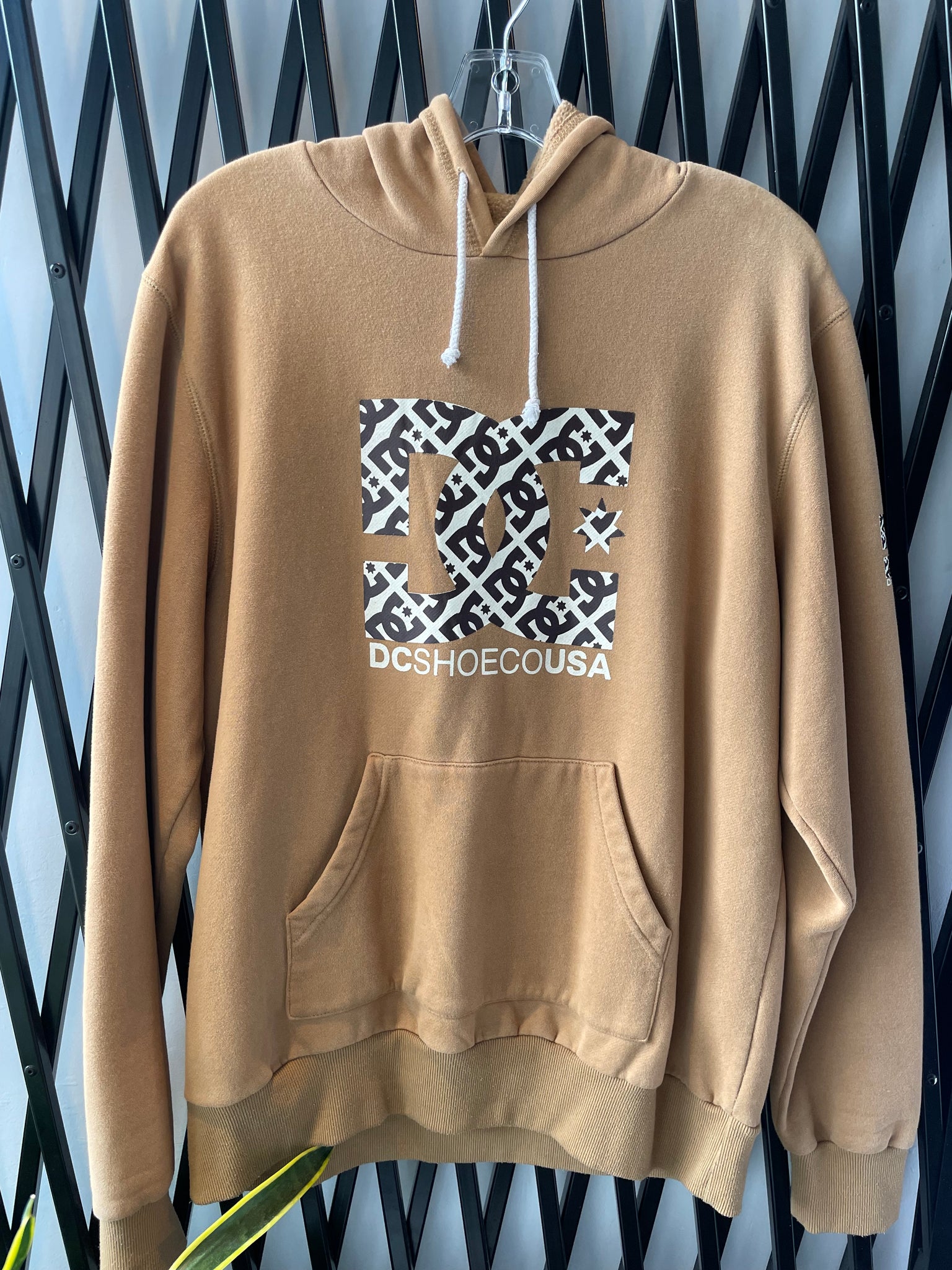 DC LOGO LOGO BROWN HOODIE / MEDIUM