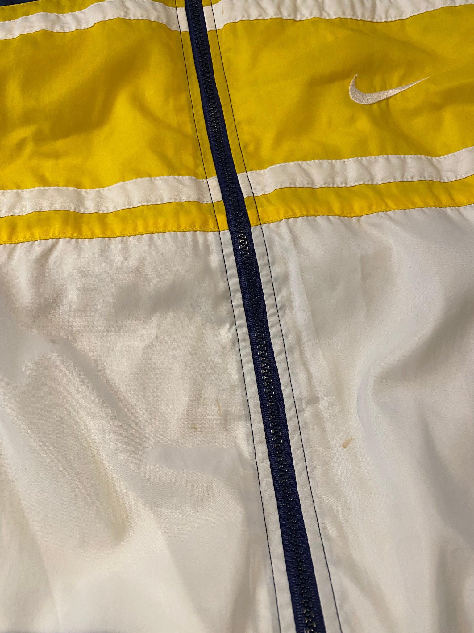 NIKE 90'S NAVY/YELLOW WINDBREAKER / LARGE