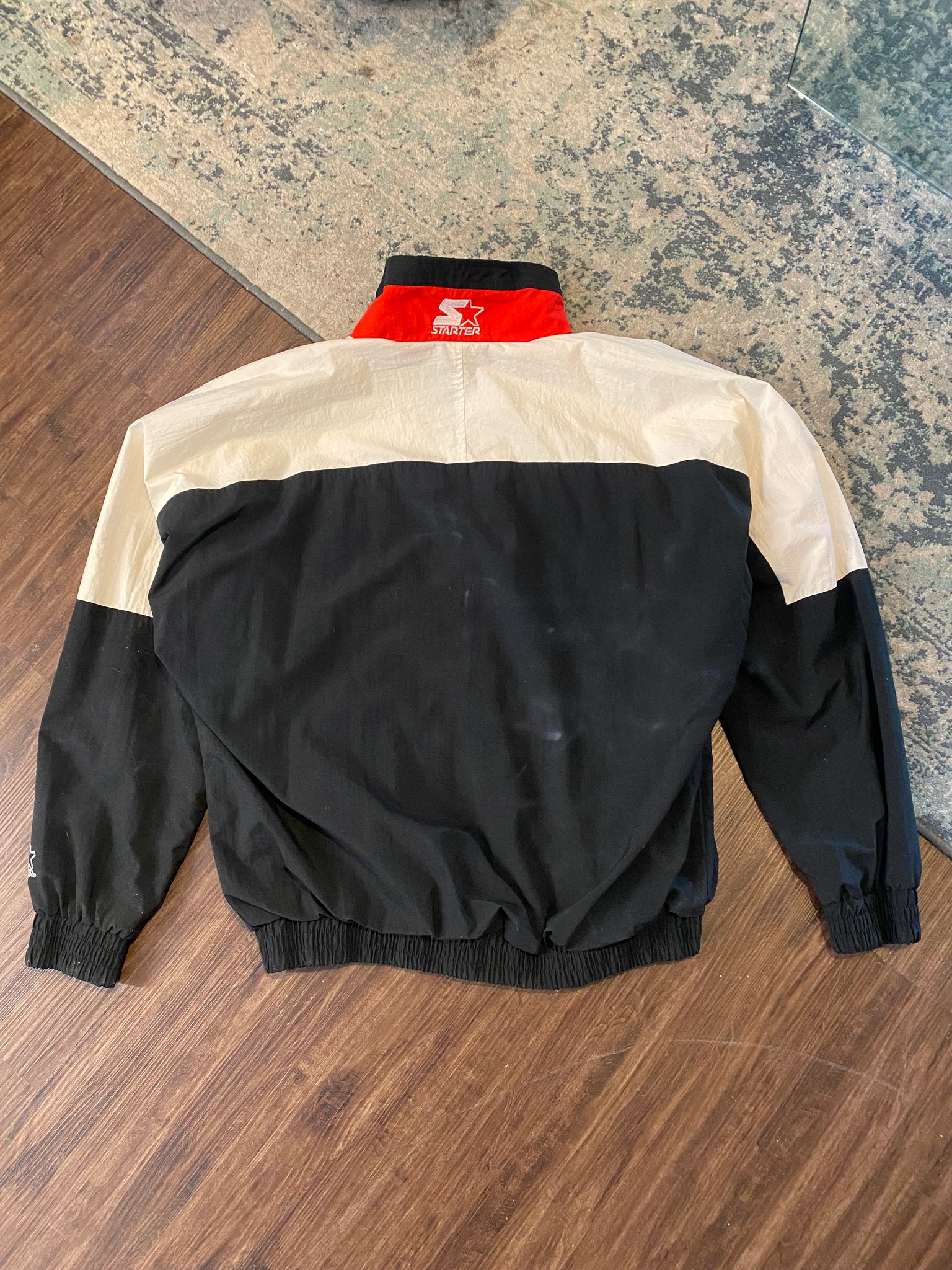 CHICAGO BULLS WINDBREAKER BY STARTER / LARGE