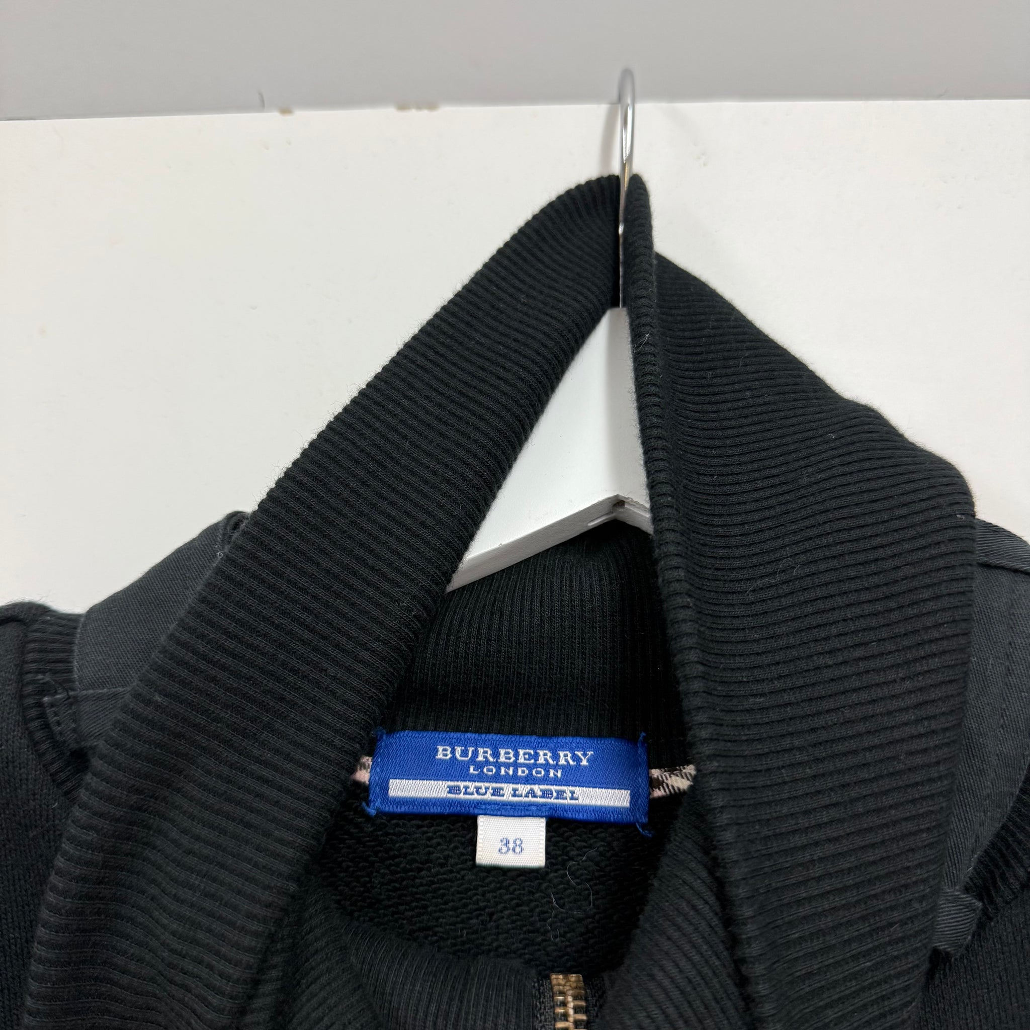 Burberry blue label knit zipup / Small