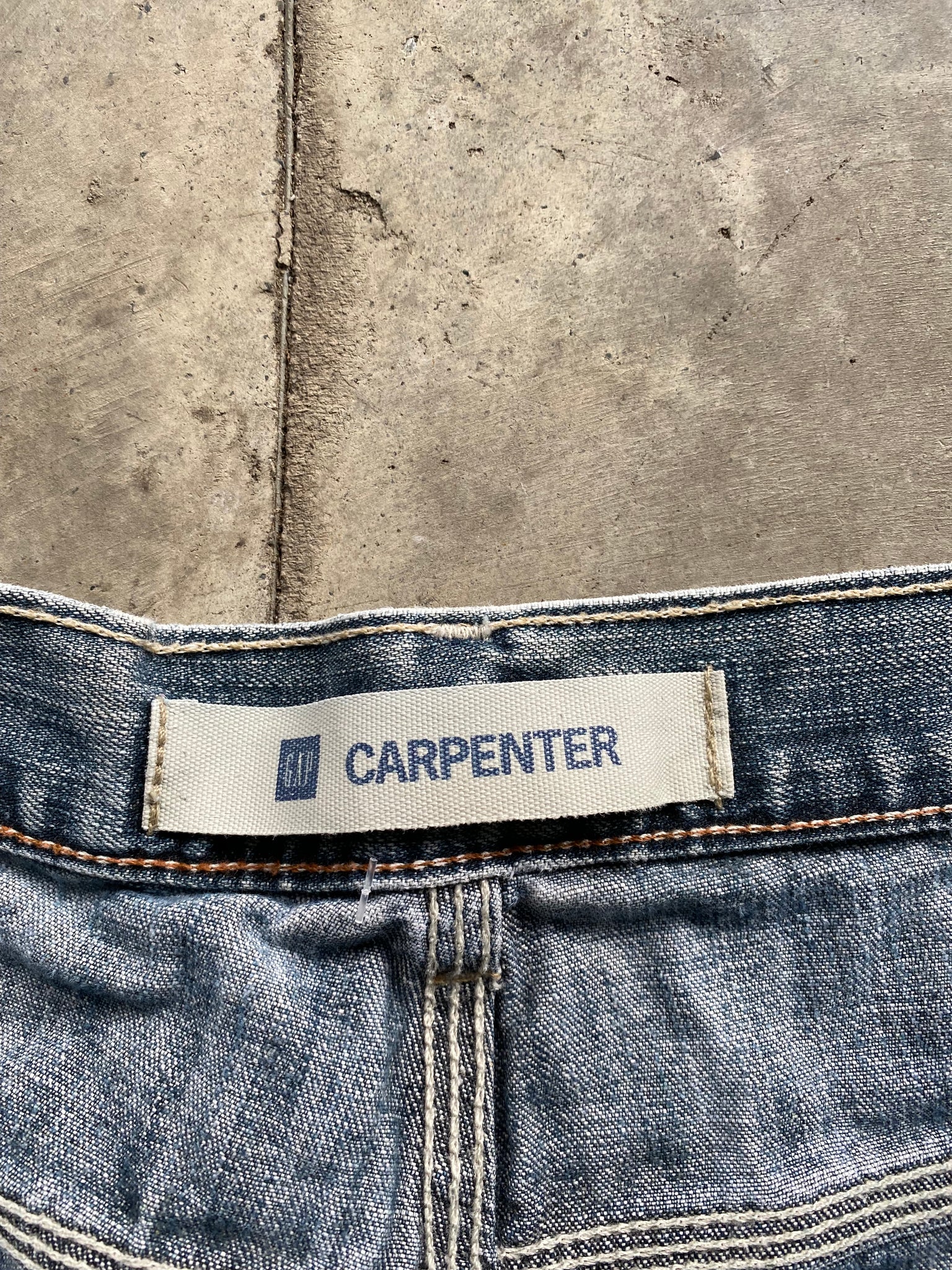 GAP CARPENTER JORTS / 34