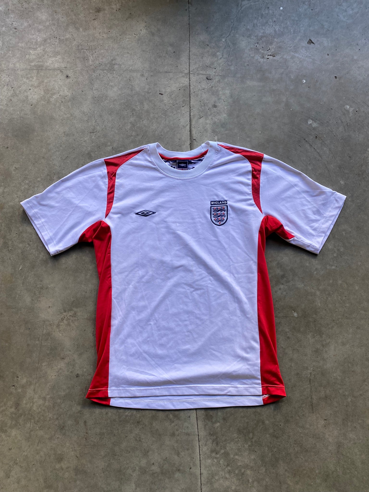 ENGLAND UMBRO JERSEY / MEDIUM