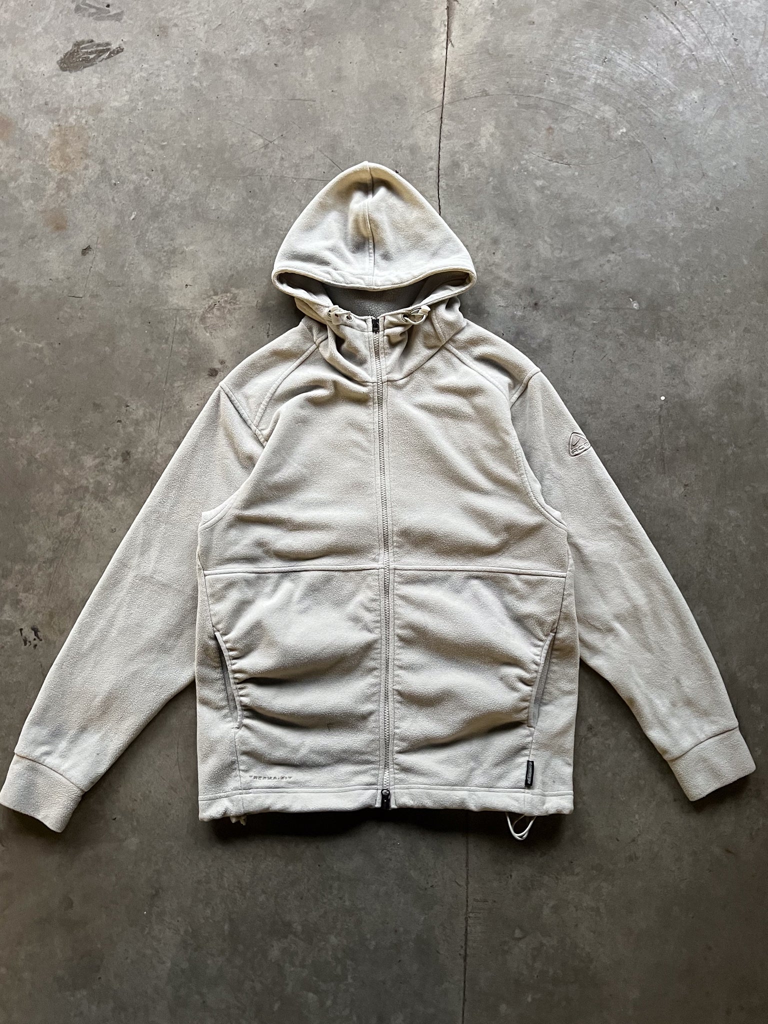 ACG BEIGE FLEECE ZIPUP / LARGE