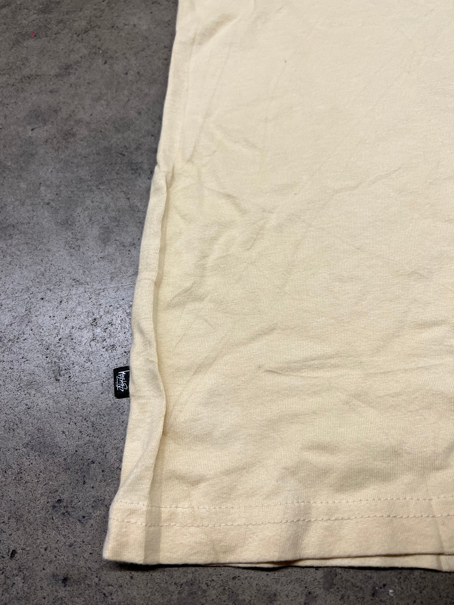 STUSSY HANDLE WITH CARE TEE / MEDIUM