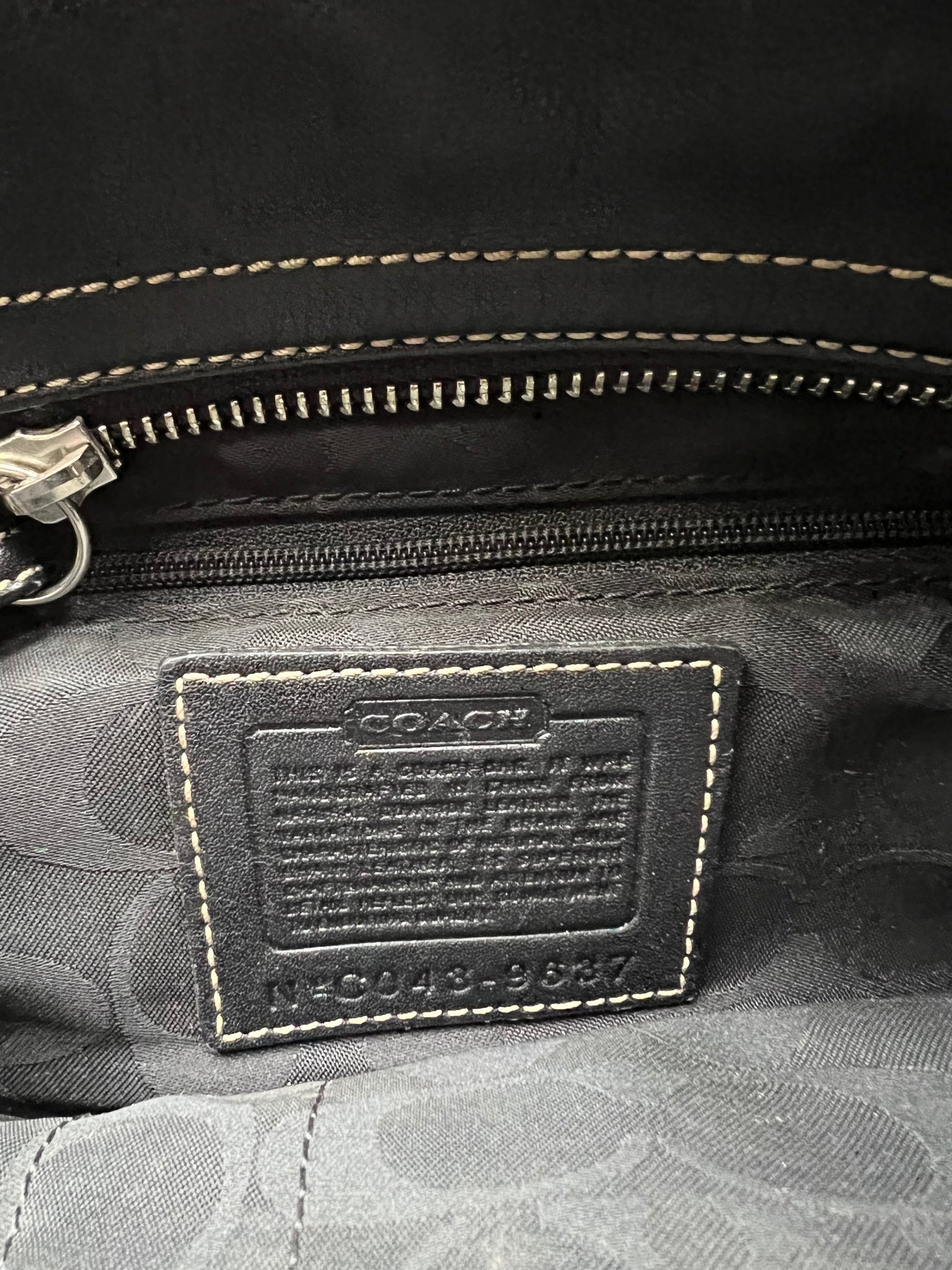 COACH LEATHER SHOULDER BAG / BLACK