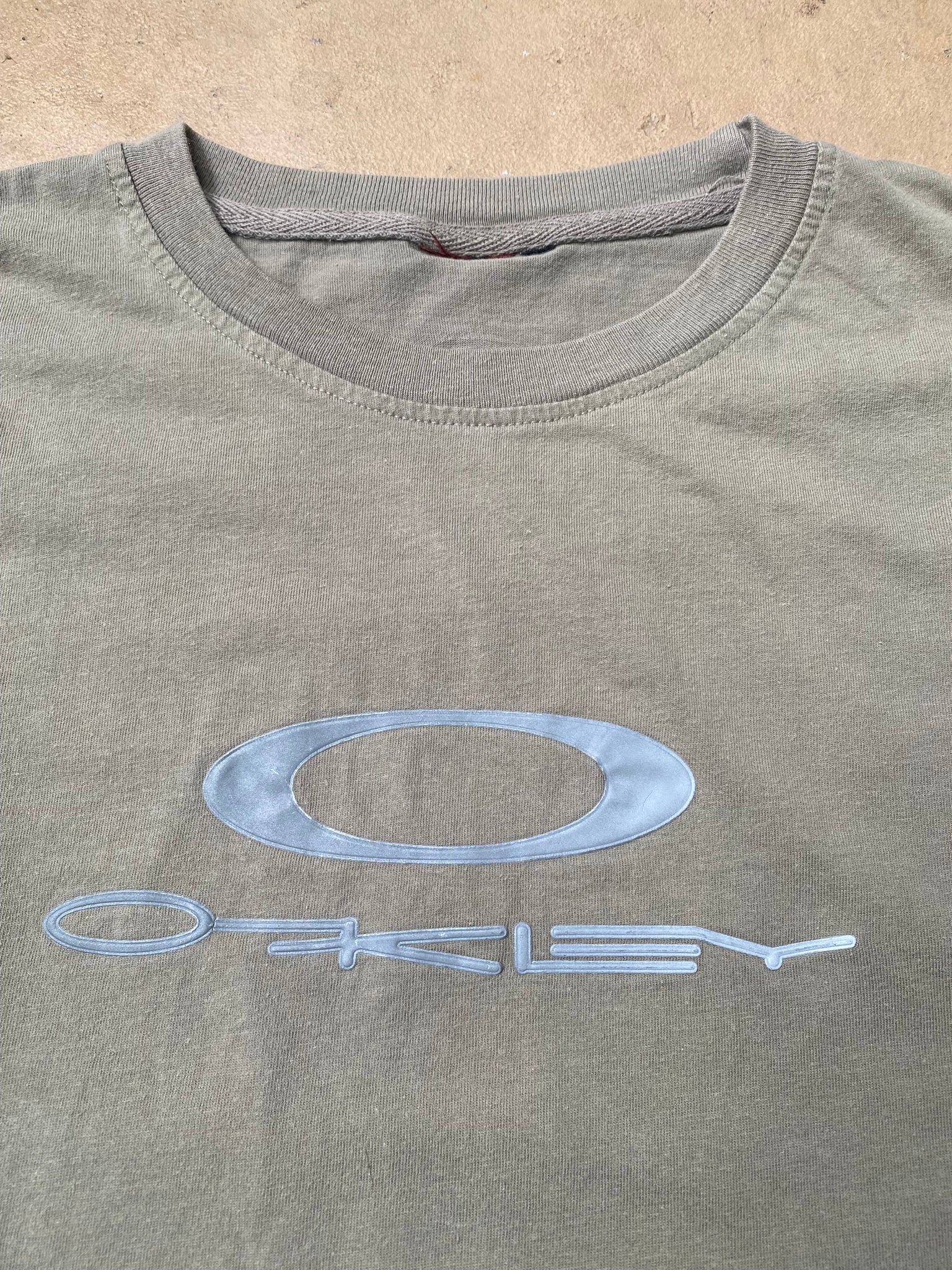 OAKLEY OLIVE LOGO TSHIRT / MEDIUM