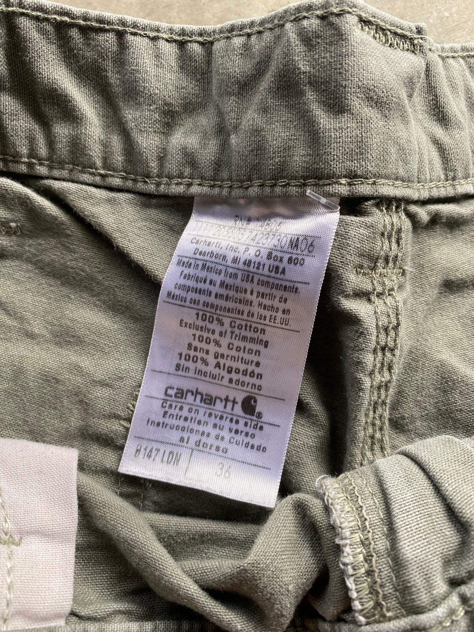 CARHARTT OLIVE CARPENTER SHORTS / 36"