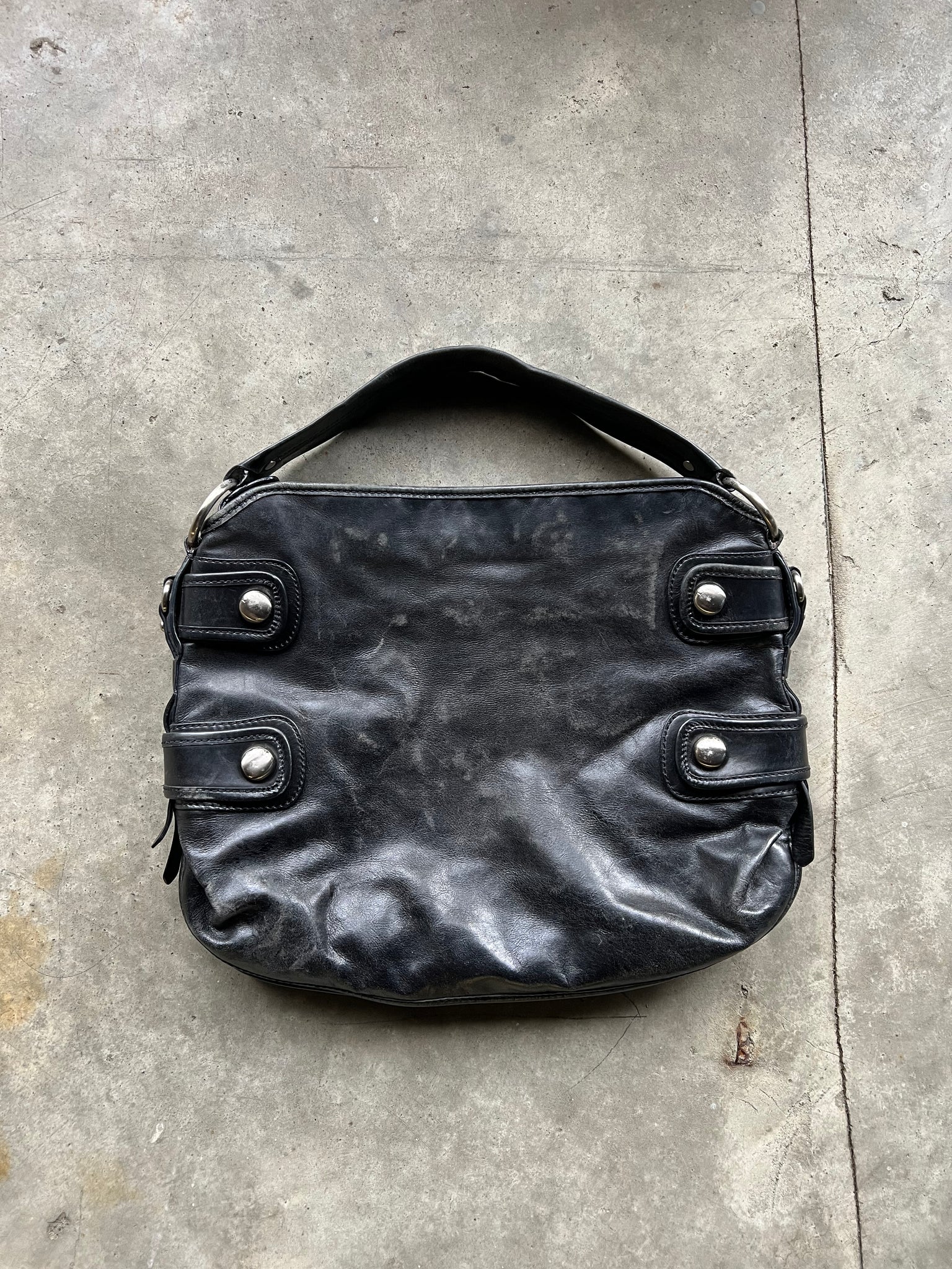 DKNY LEATHER HOBO BAG / BLACK