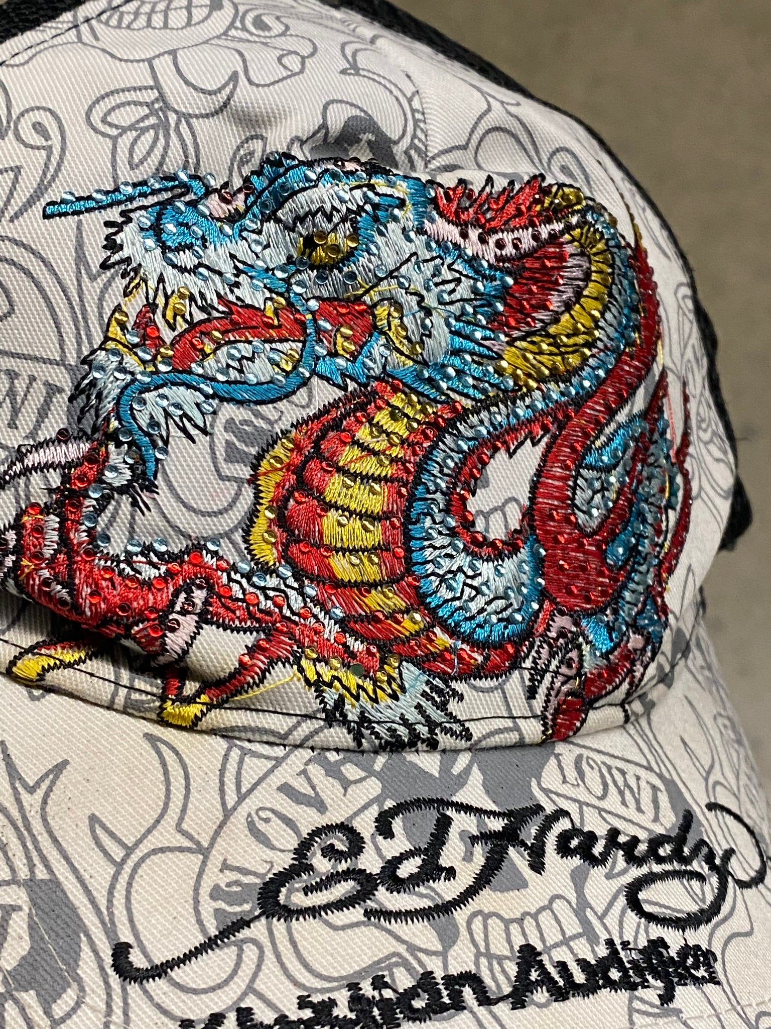 ED HARDY BEJEWELLED DRAGON TRUCKER HAT