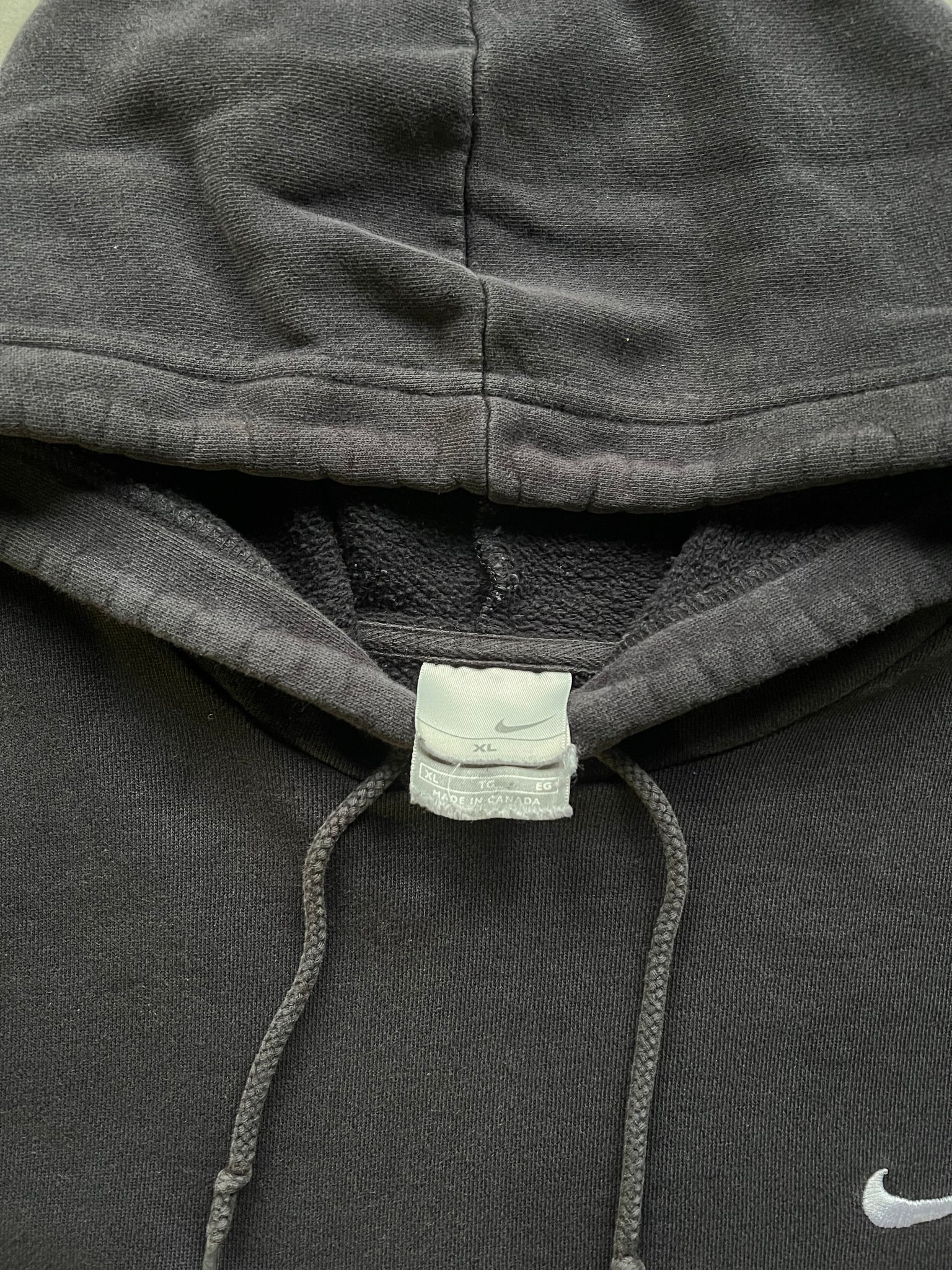 NIKE BLACK CHEST LOGO HOODIE / XLARGE