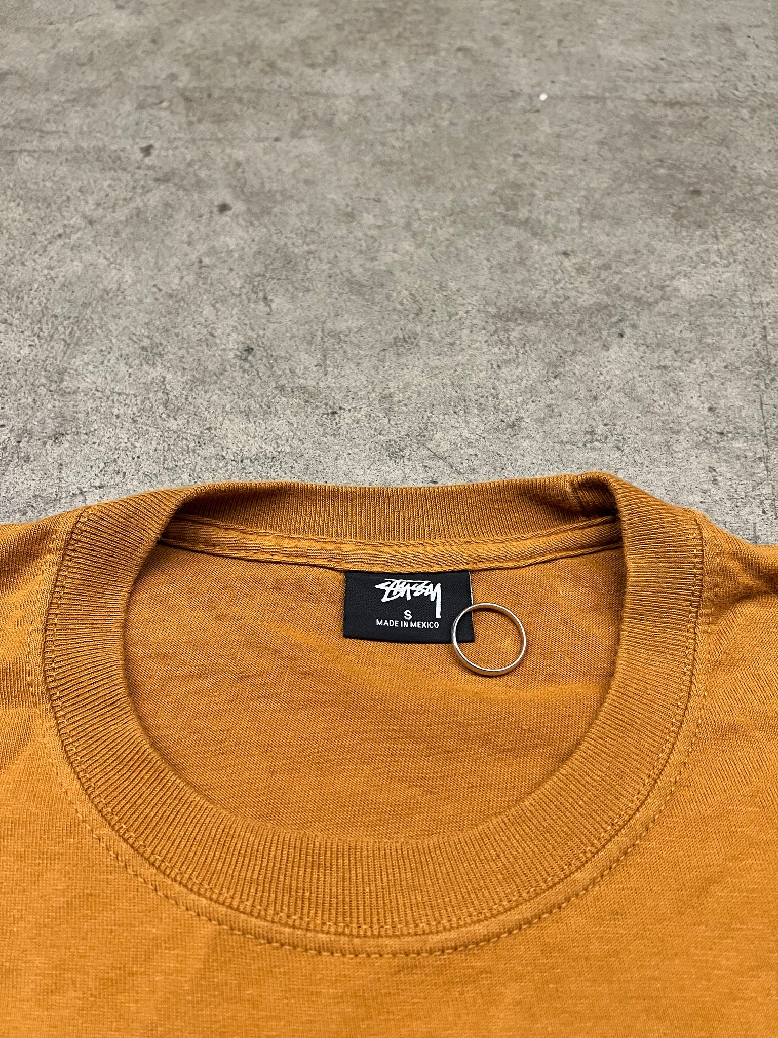 STUSSY ORANGE LOGO TEE/ SMALL