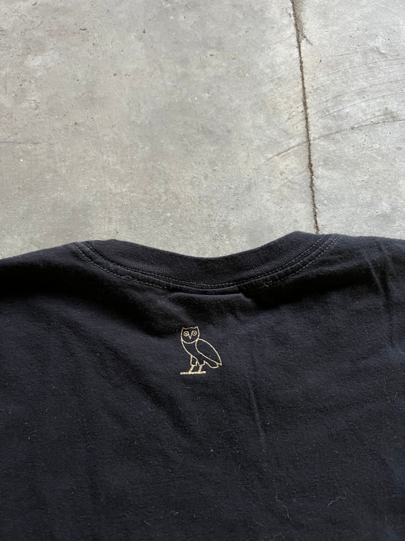 OVO 2008 CREST TEE / MEDIUM