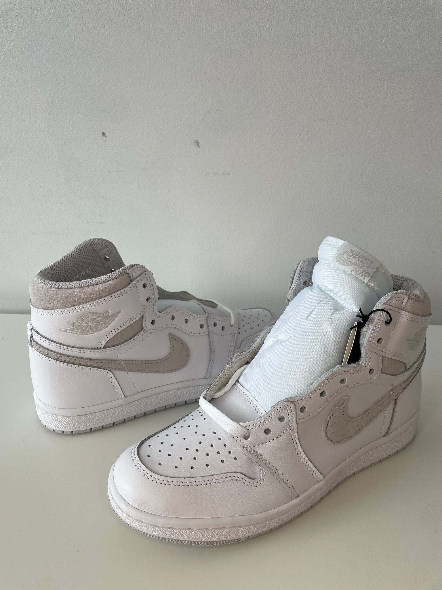 JORDAN 1 HIGH 85 “NEUTRAL GRAY” / M8