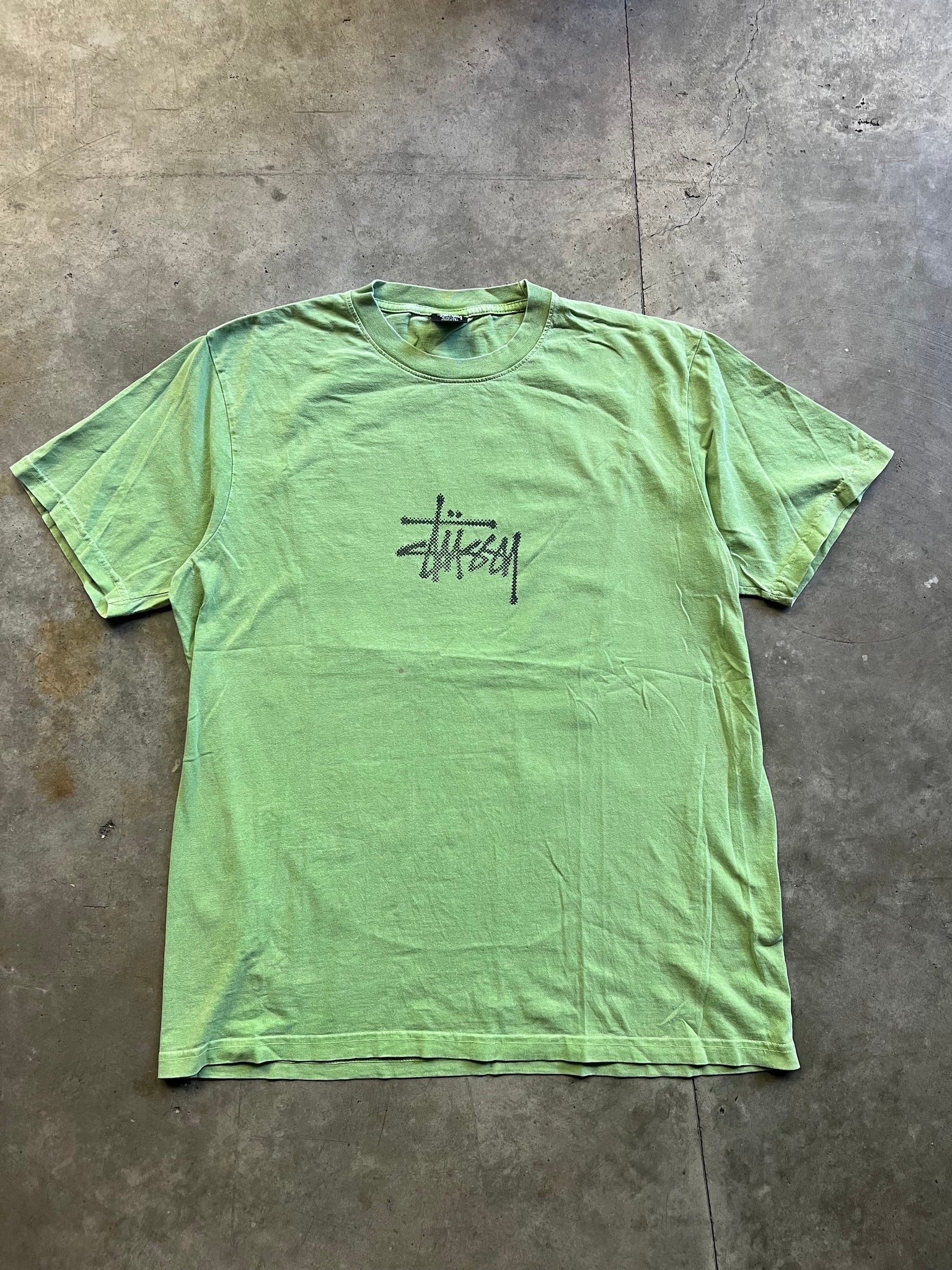 STUSSY GREEN SURFER TSHIRT / LARGE