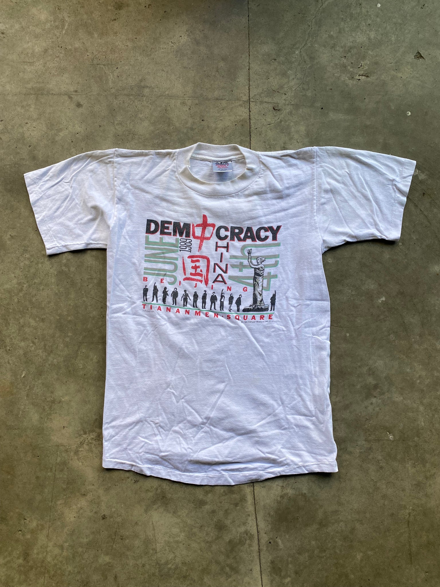 1989 BEIJING DEMOCRACY TSHIRT / MEDIUM