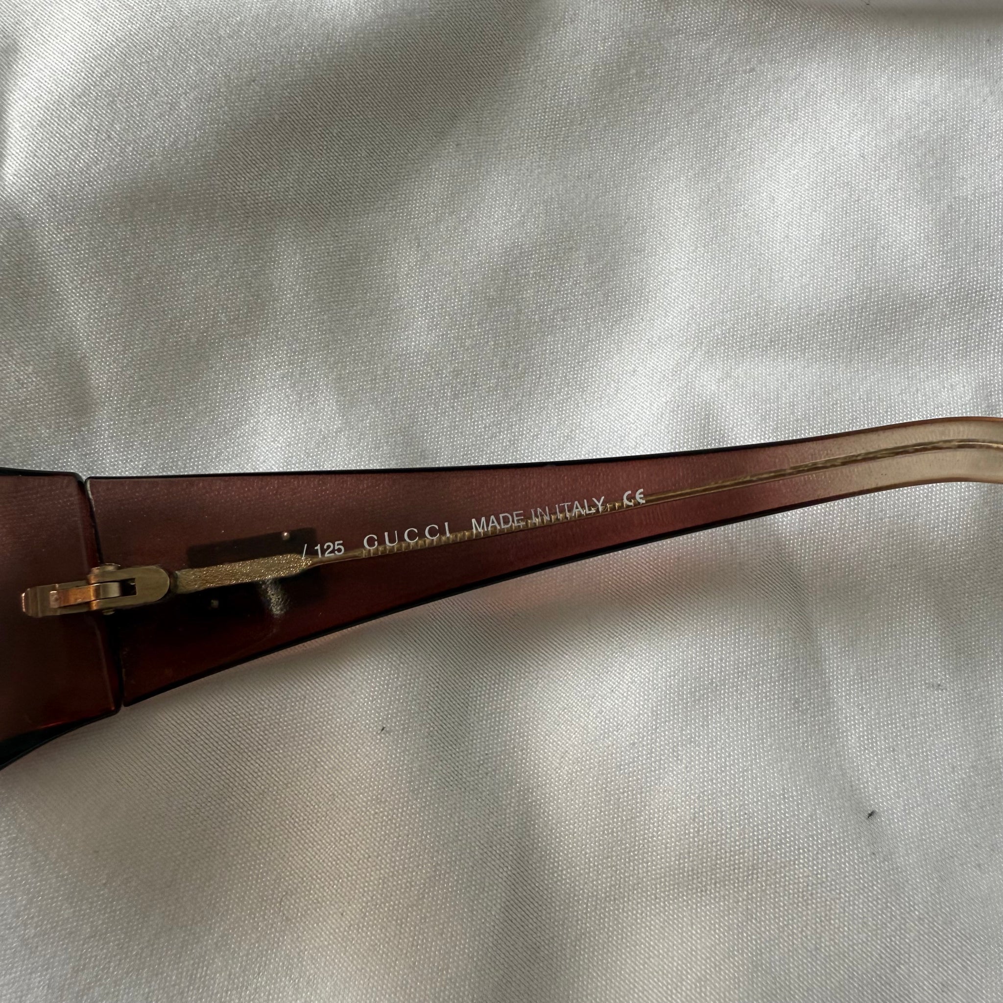 Gucci G sunglasses in brown / OS