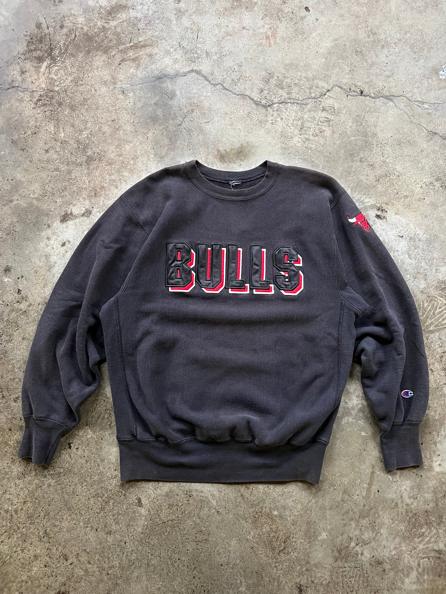 BULLS CHAMPION CREWNECK / LARGE