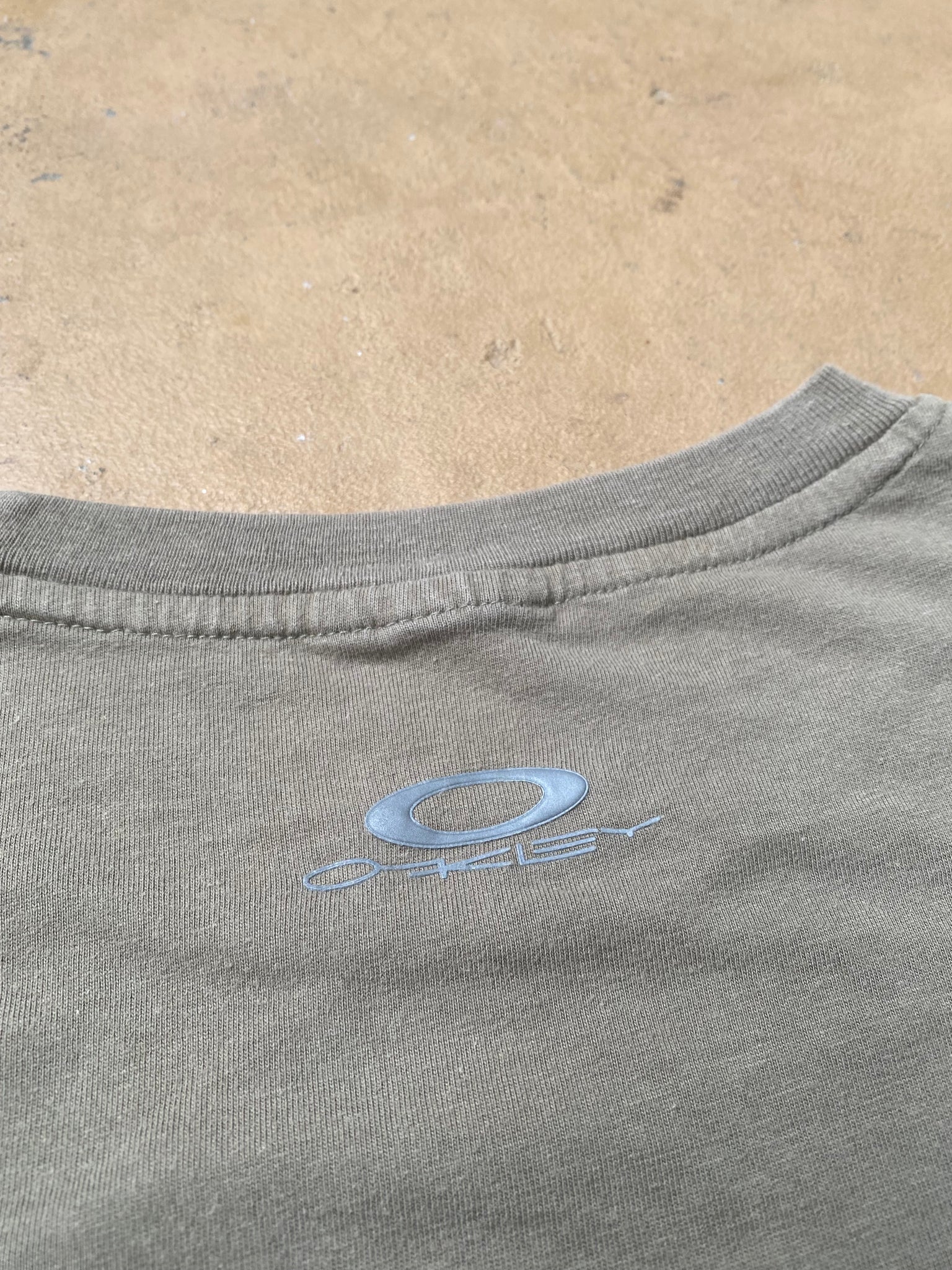 OAKLEY OLIVE LOGO TSHIRT / MEDIUM