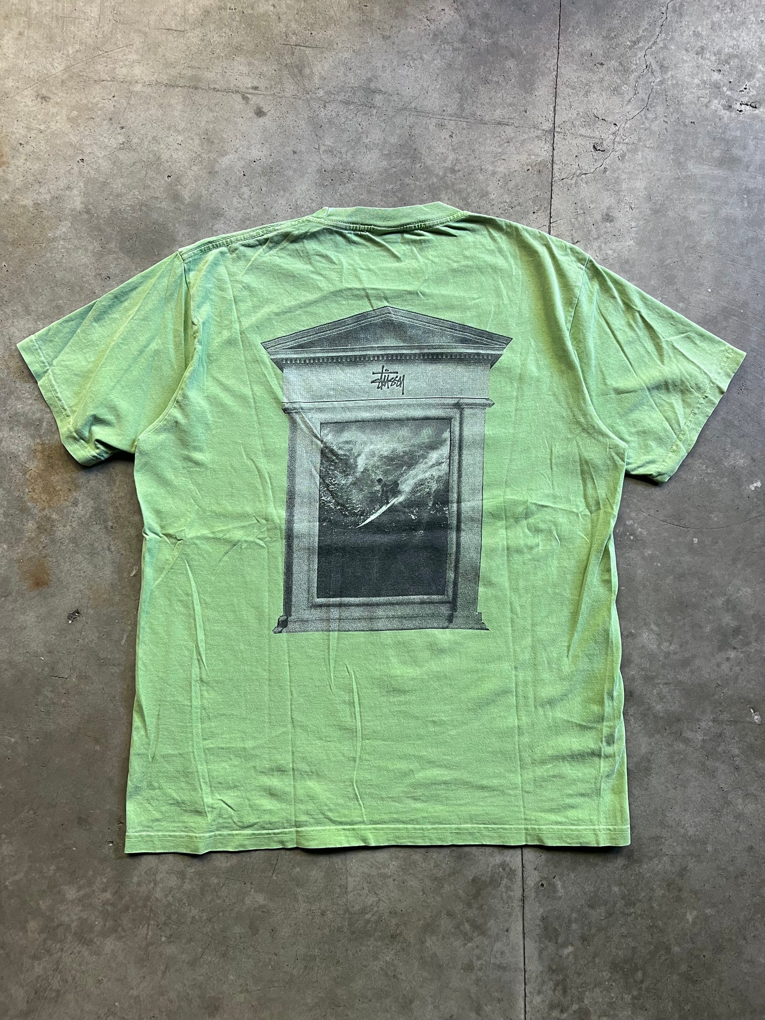 STUSSY GREEN SURFER TSHIRT / LARGE