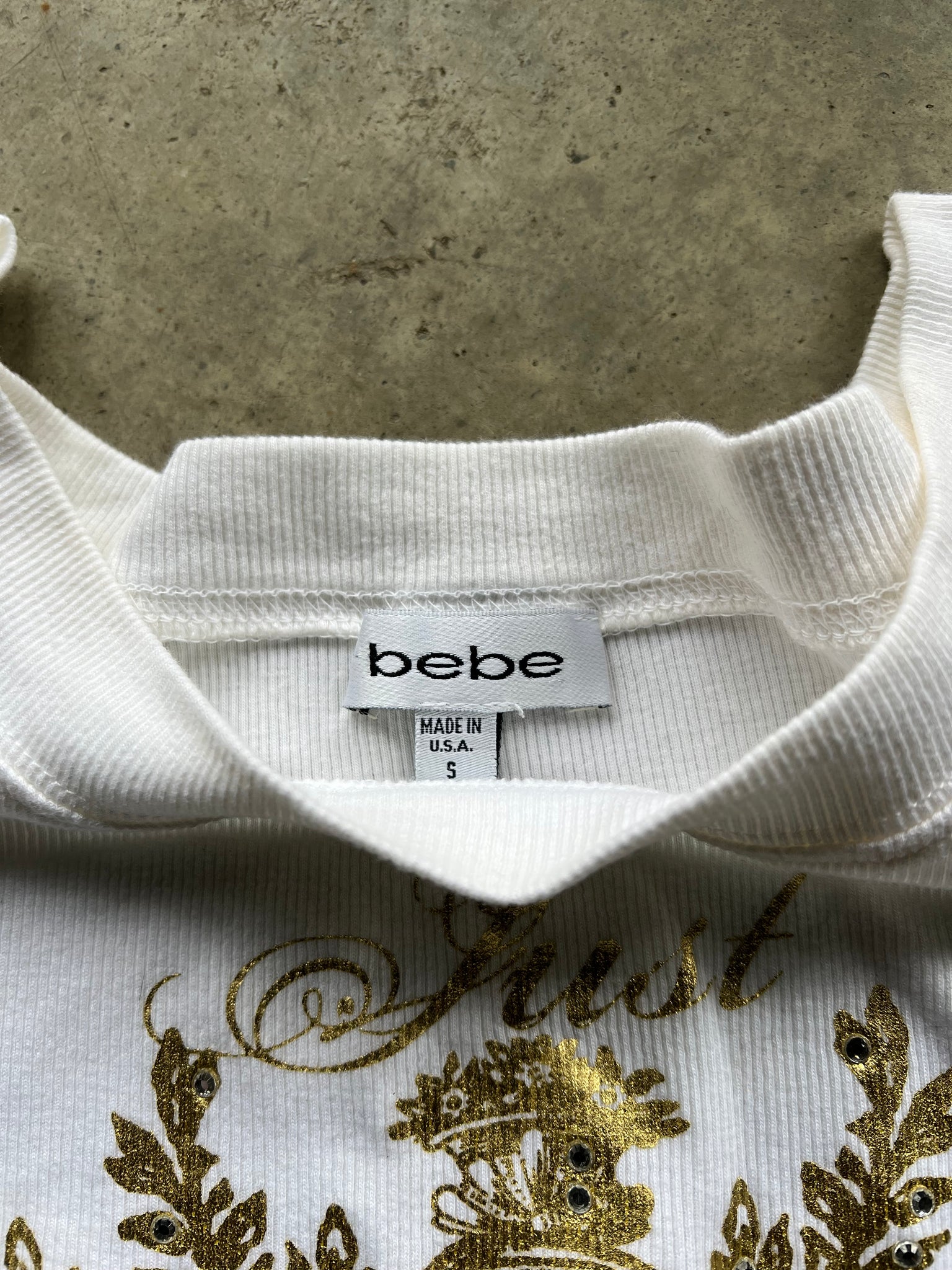 BEBE WHITE RIBBED SHIRT / SMALL