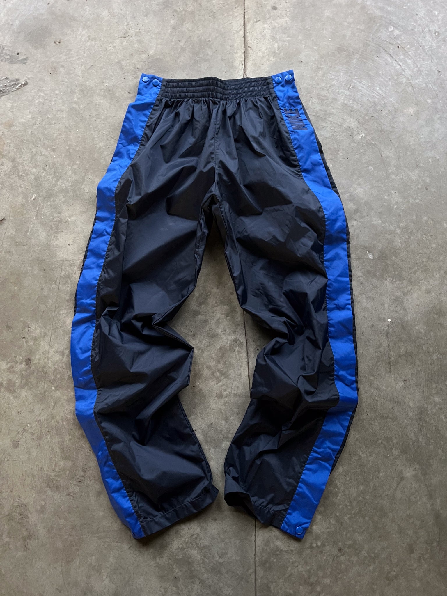 NIKE BLUE TEARAWAY PANTS / 27X32