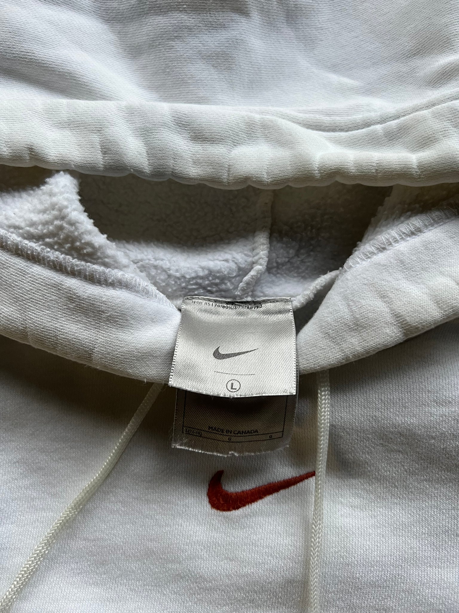 2000s NIKE WHITE MIDDLE SWOOSH HOODIE / LARGE