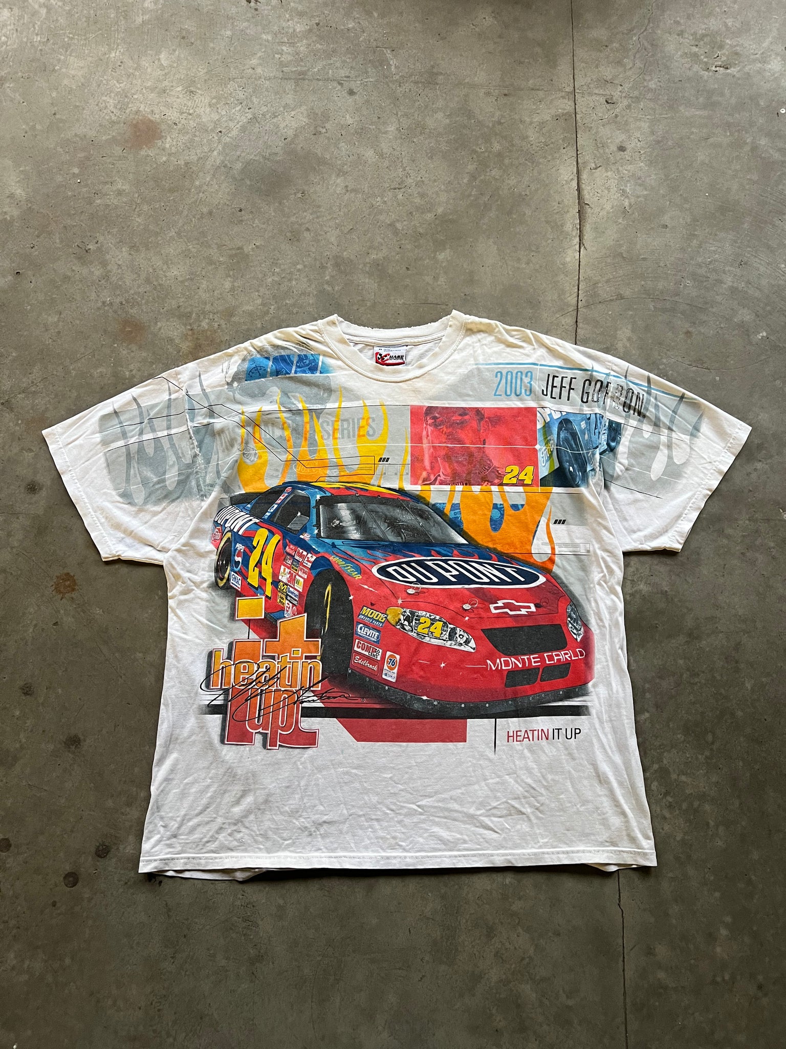 2003 JEFF GORDON CAR TSHIRT / XLARGE