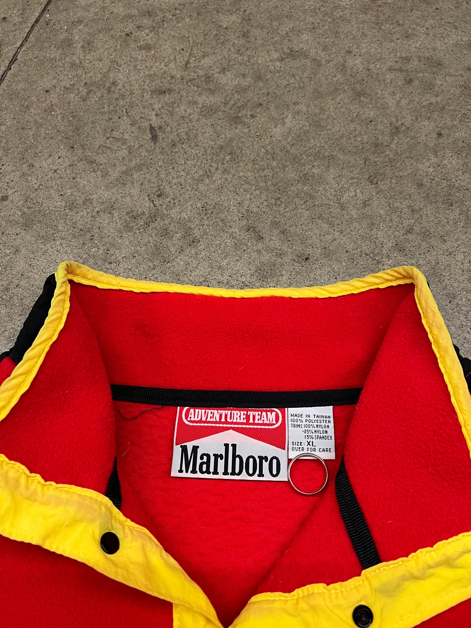 1990s Marlboro fleece buttonup / xlarge