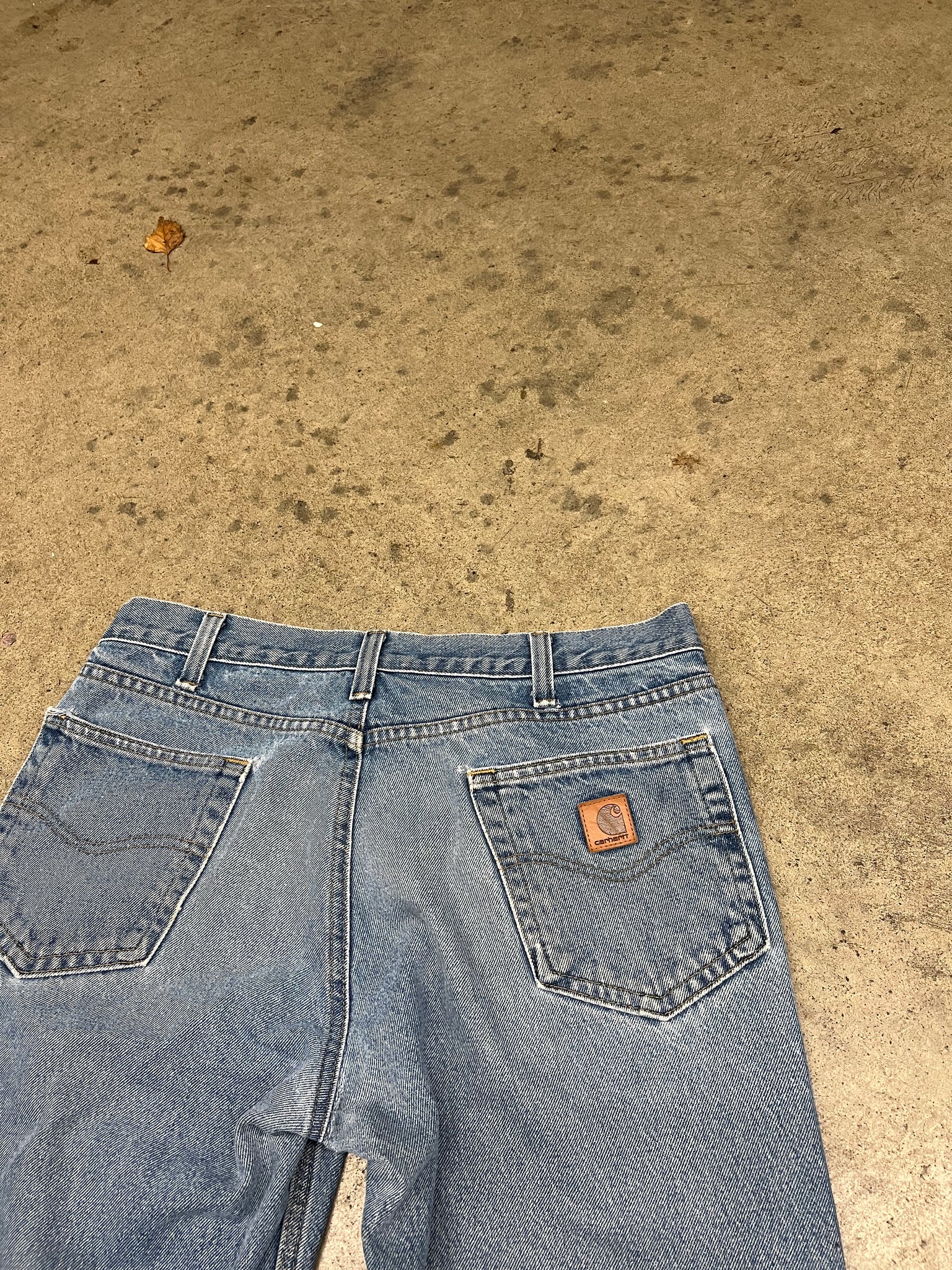 CARHARTT DISTRESSED DENIM / 34x30