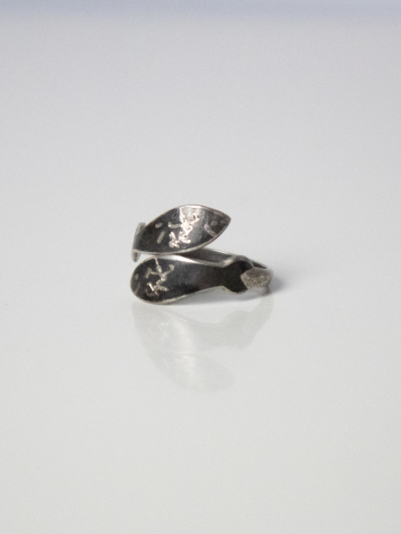 Thailand Double Fish .925 Silver Ring / 8