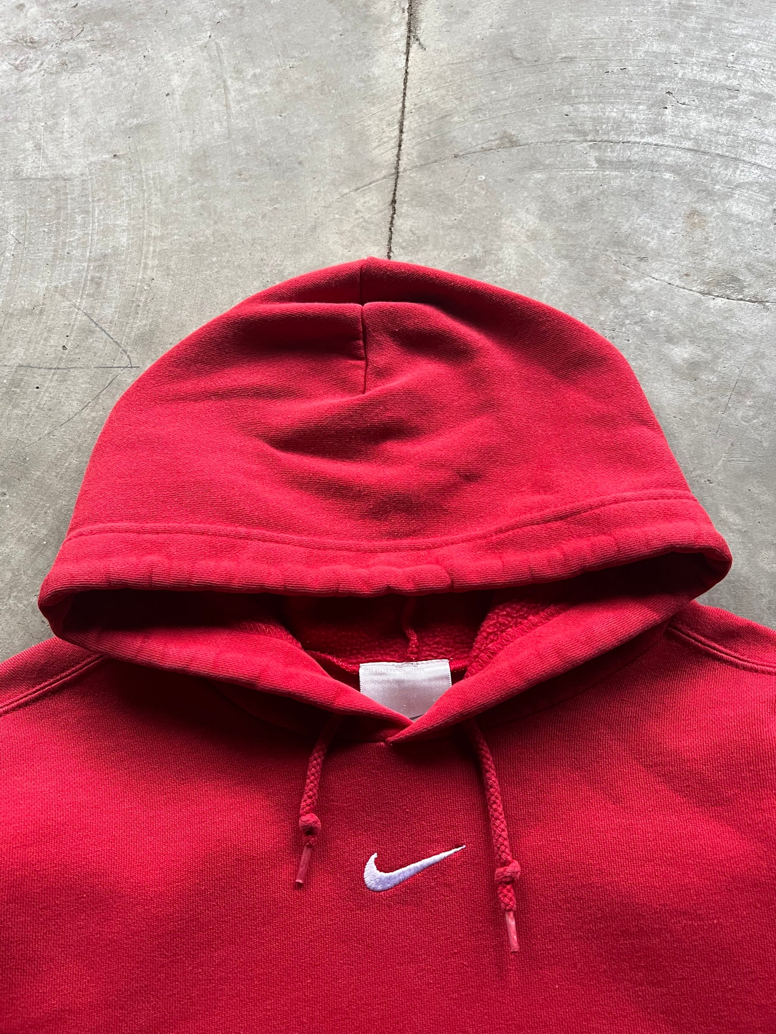 2000S NIKE RED MIDDLE SWOOSH HOODIE / MEDIUM