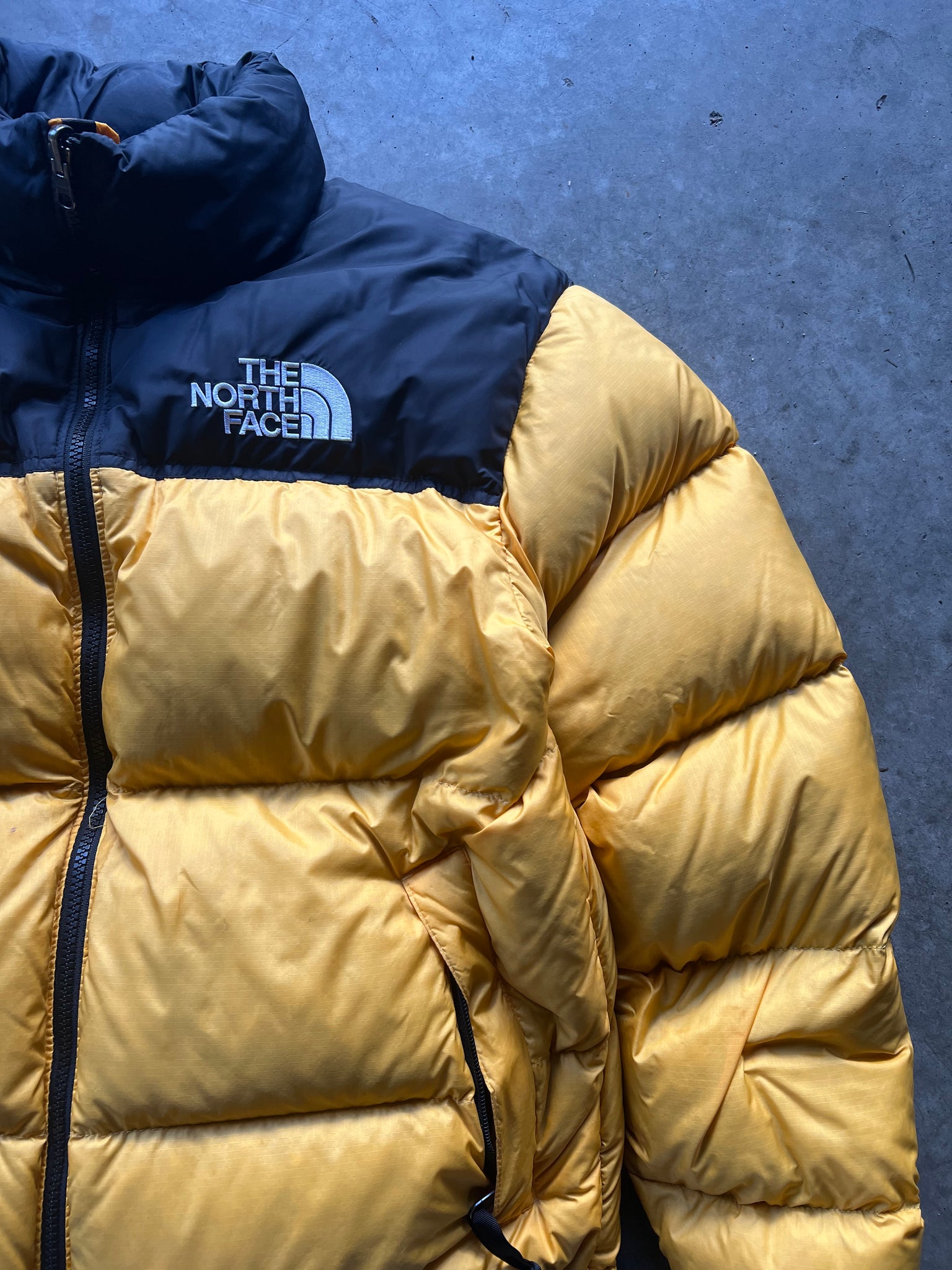 TNF 700 YELLOW PUFFER / SMALL