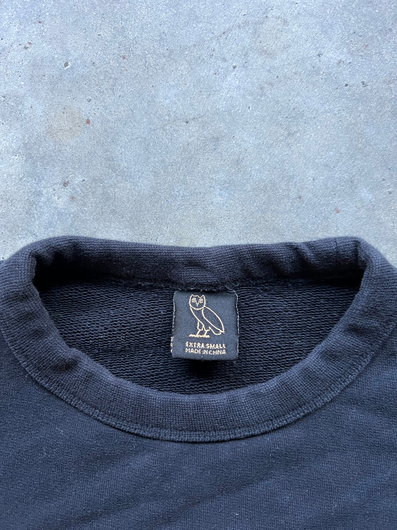 OVO CHEST LOGO BLACK CREWNECK /XSMALL