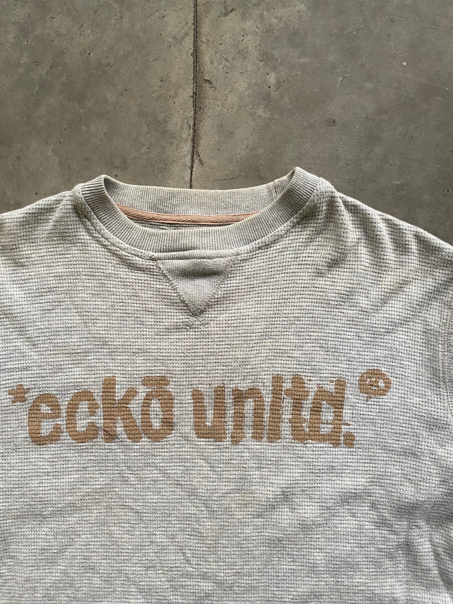 ECKO UNLTD GREY WAFFLE KNIT / MEDIUM