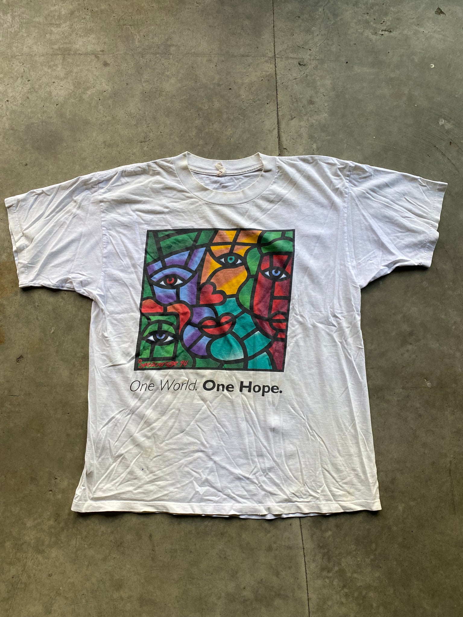 ONE WORLD ONE HOPE TSHIRT / LARGE