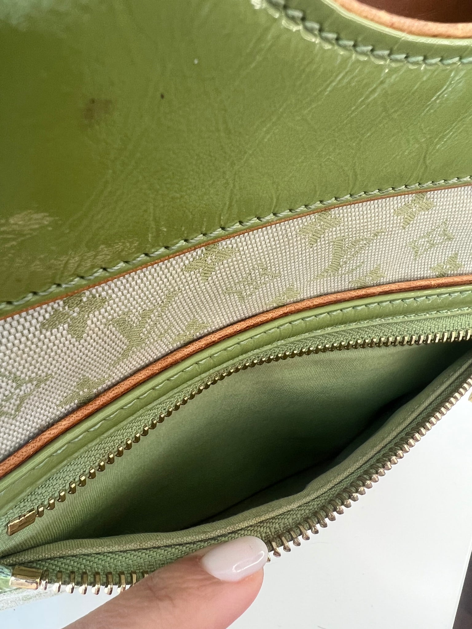 LOUIS VUITTON KATHLEEN LINEN HANDBAG / MATCHA GREEN